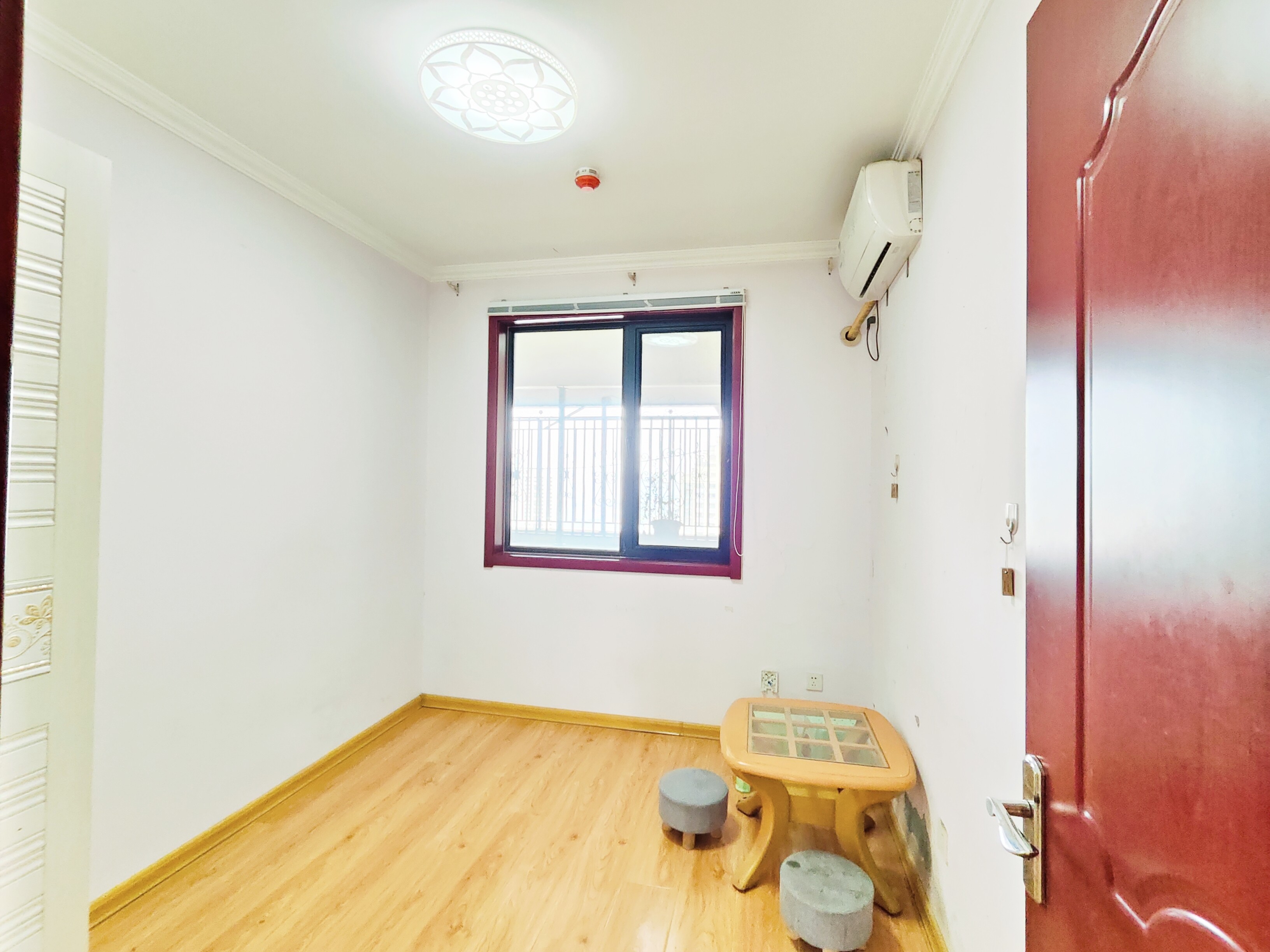 海尔云世界滟澜公馆花园