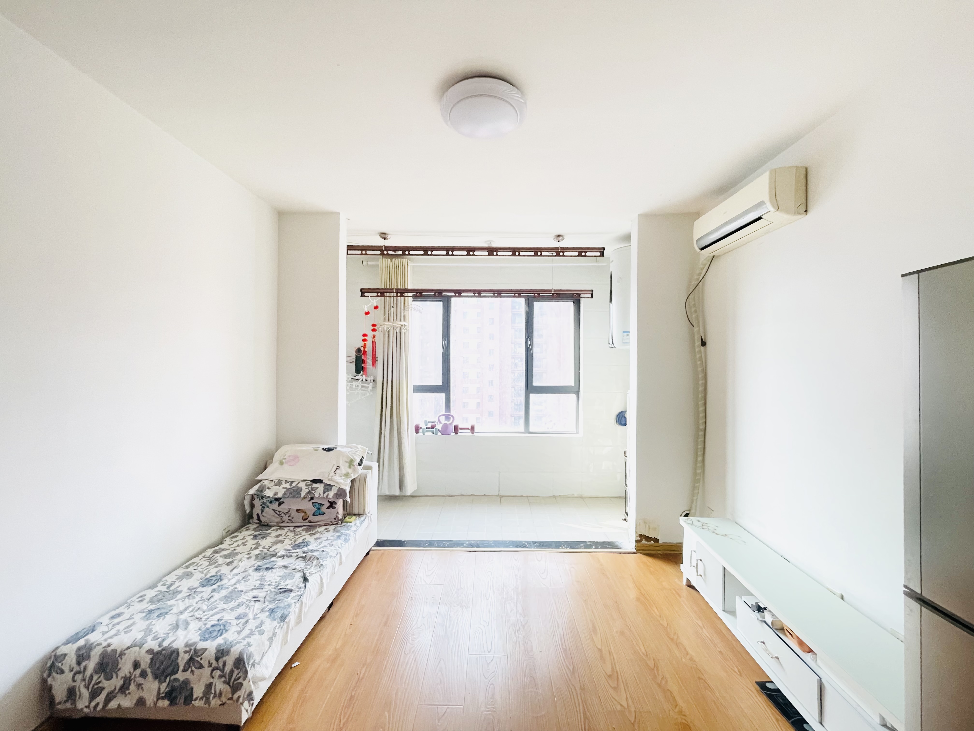  中建新悦城,南北,2室2厅,140万,中装