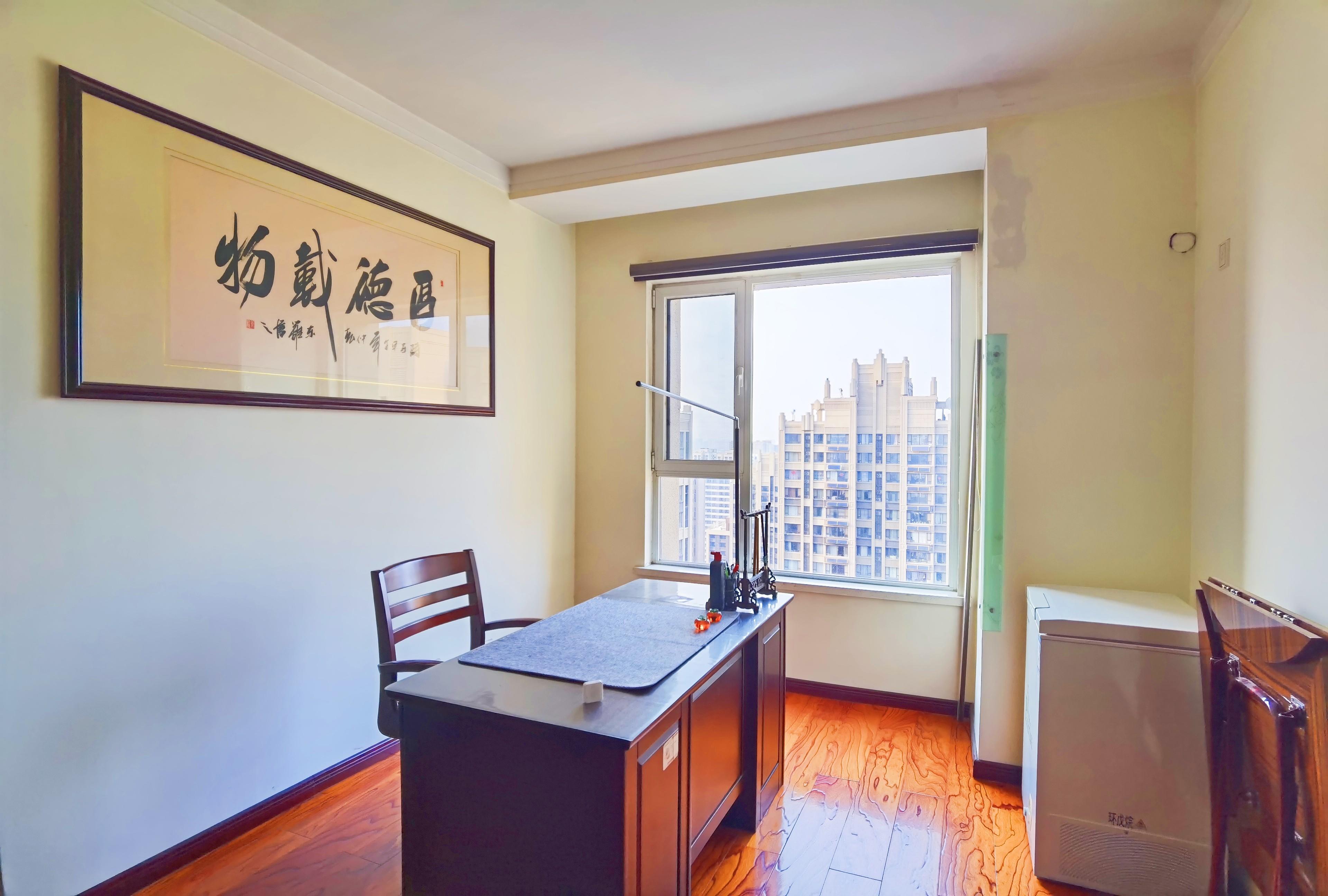 绿地新里卢浮公馆