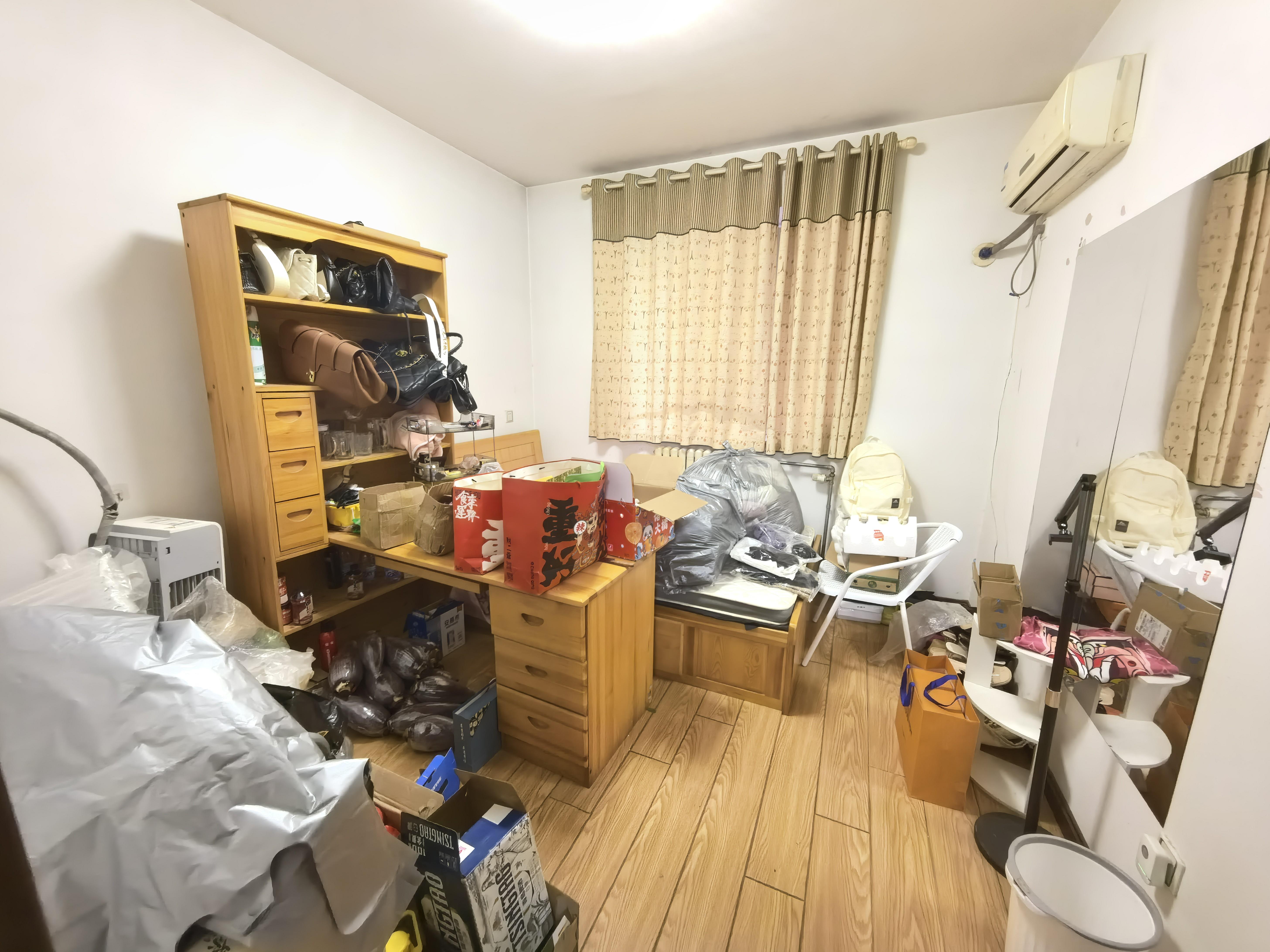 鲍德现代逸城