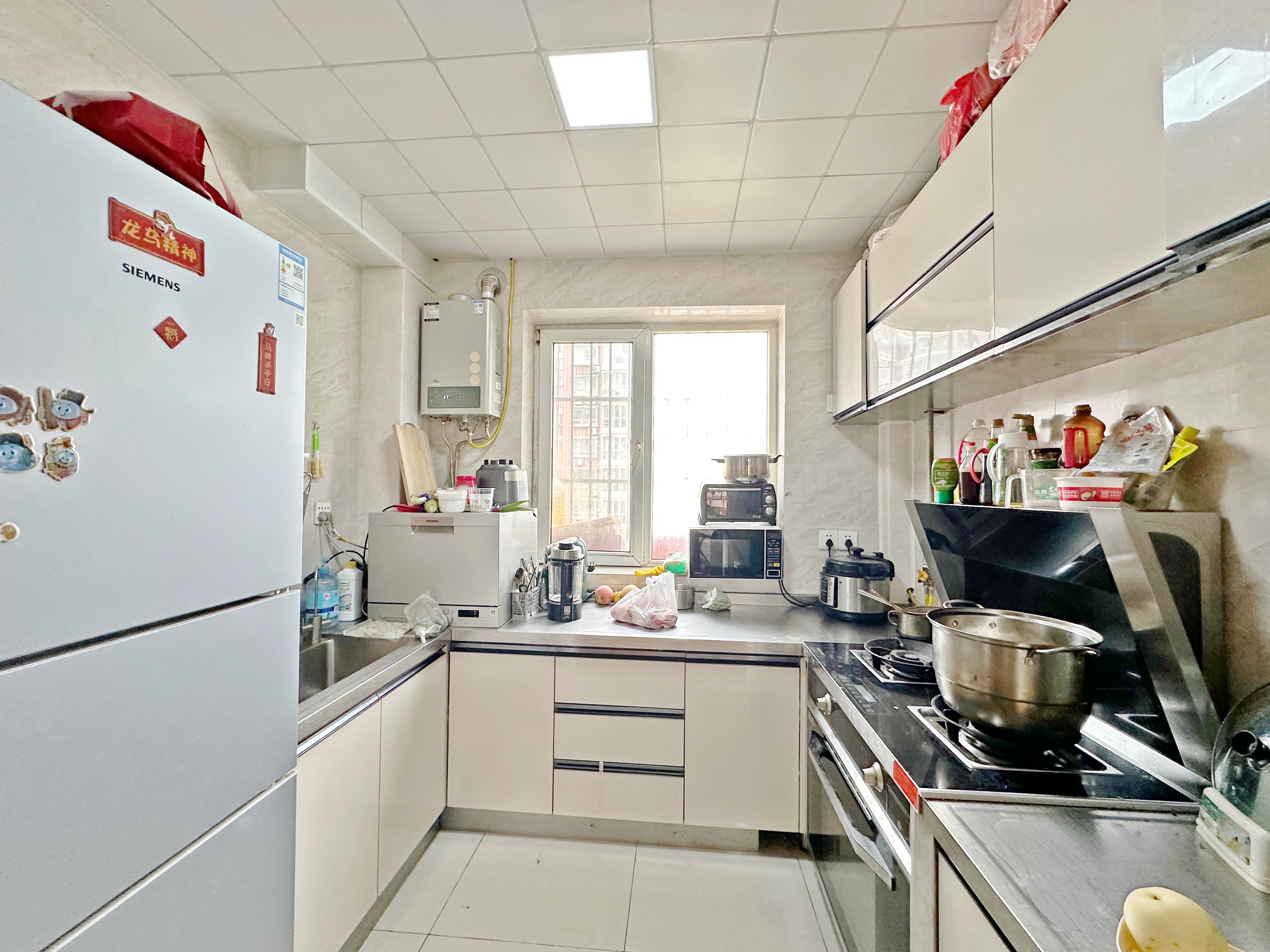 卧龙花园龙泰苑