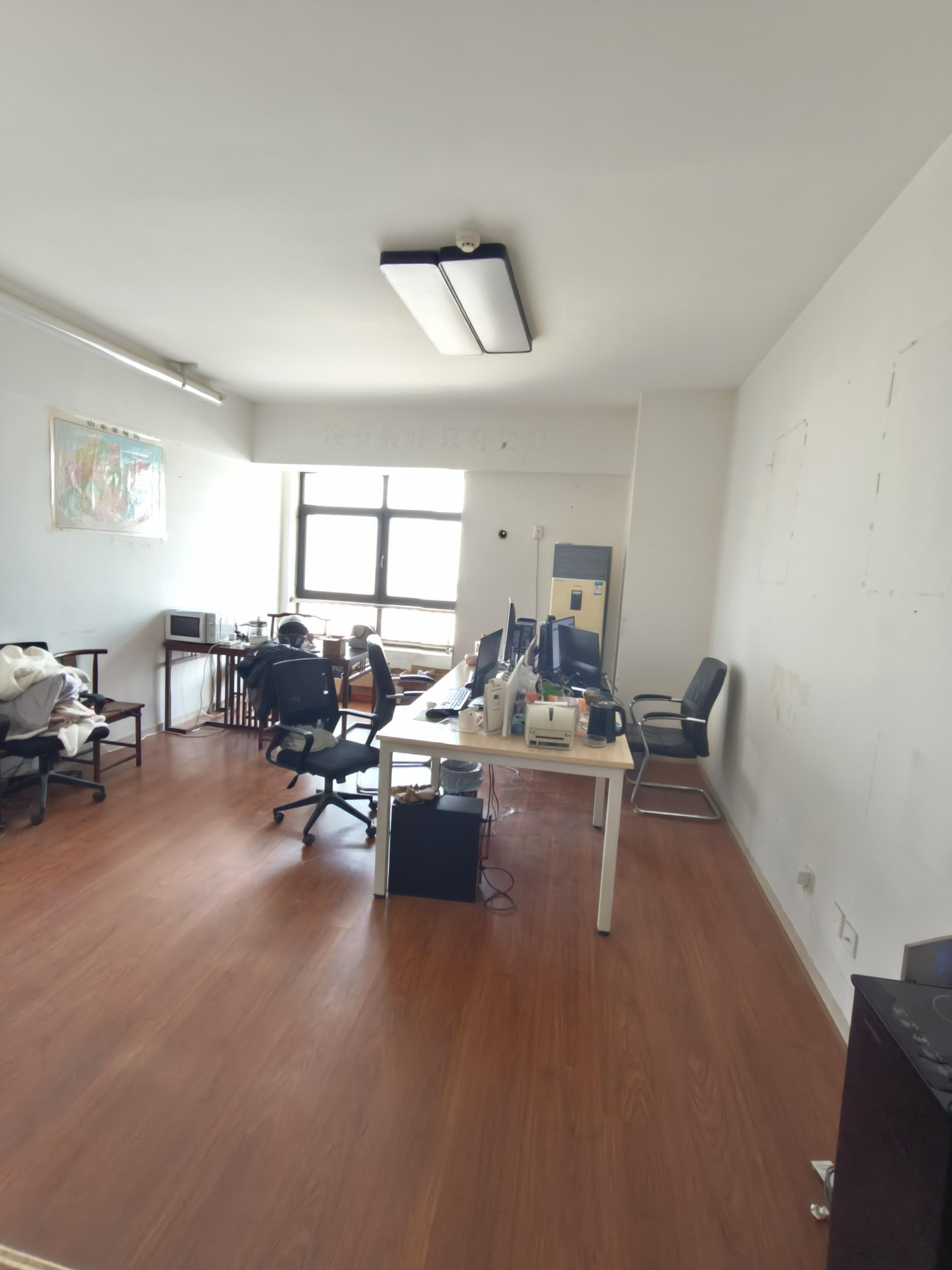 南益名泉春晓公寓