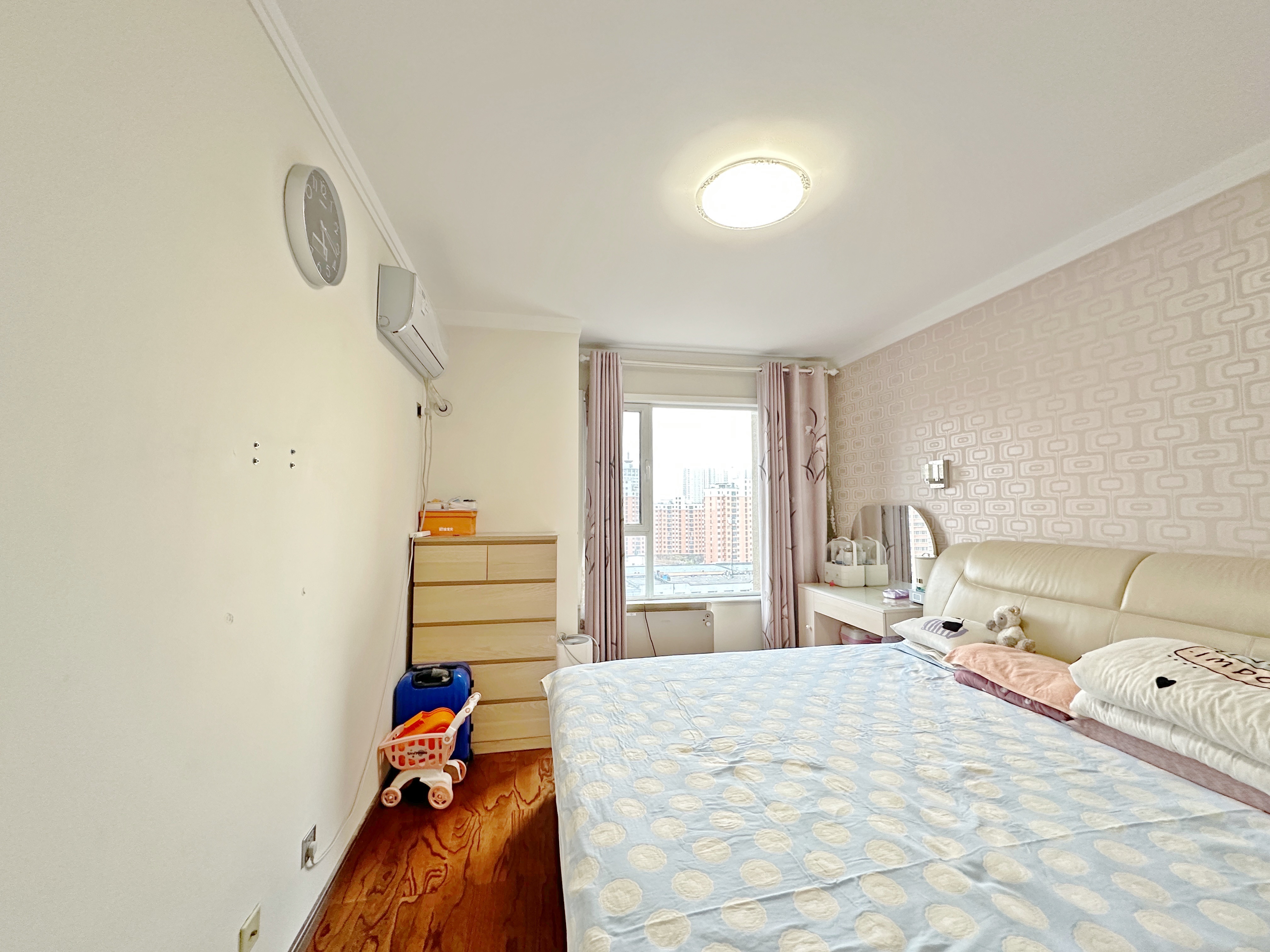 绿地新里卢浮公馆