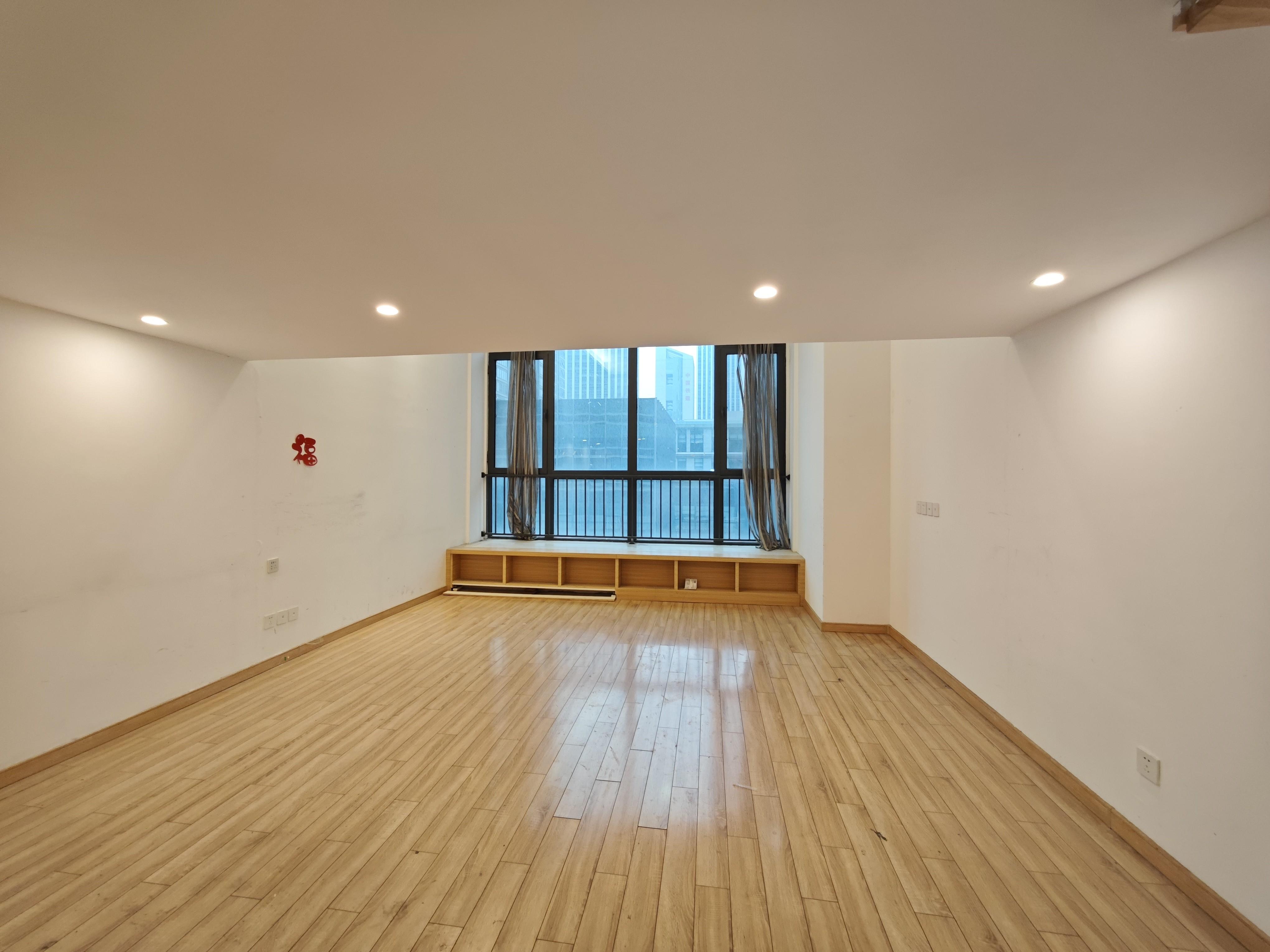 万科大都会万公馆