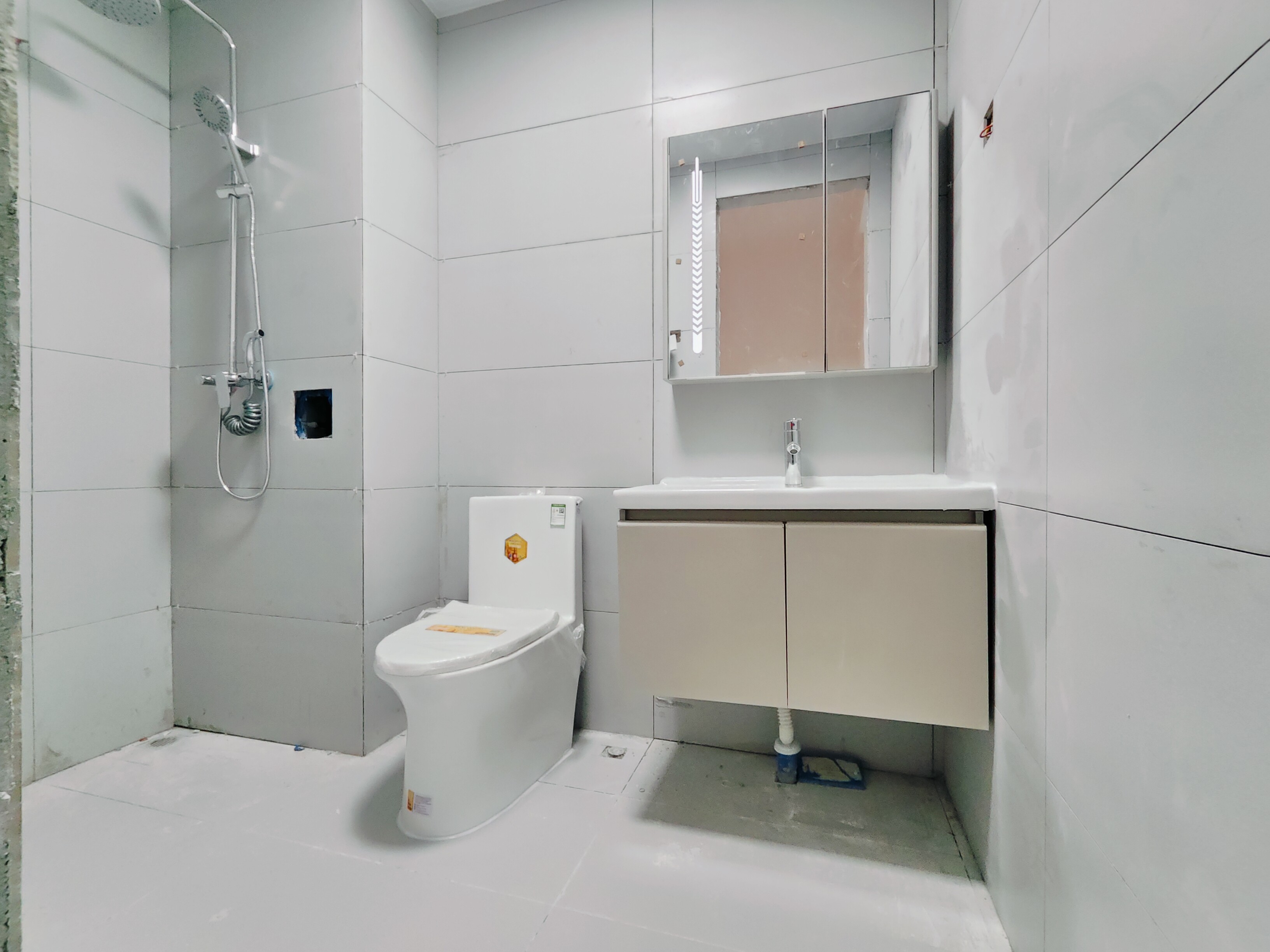 恒大滨河左岸公寓(临湖公馆花园)