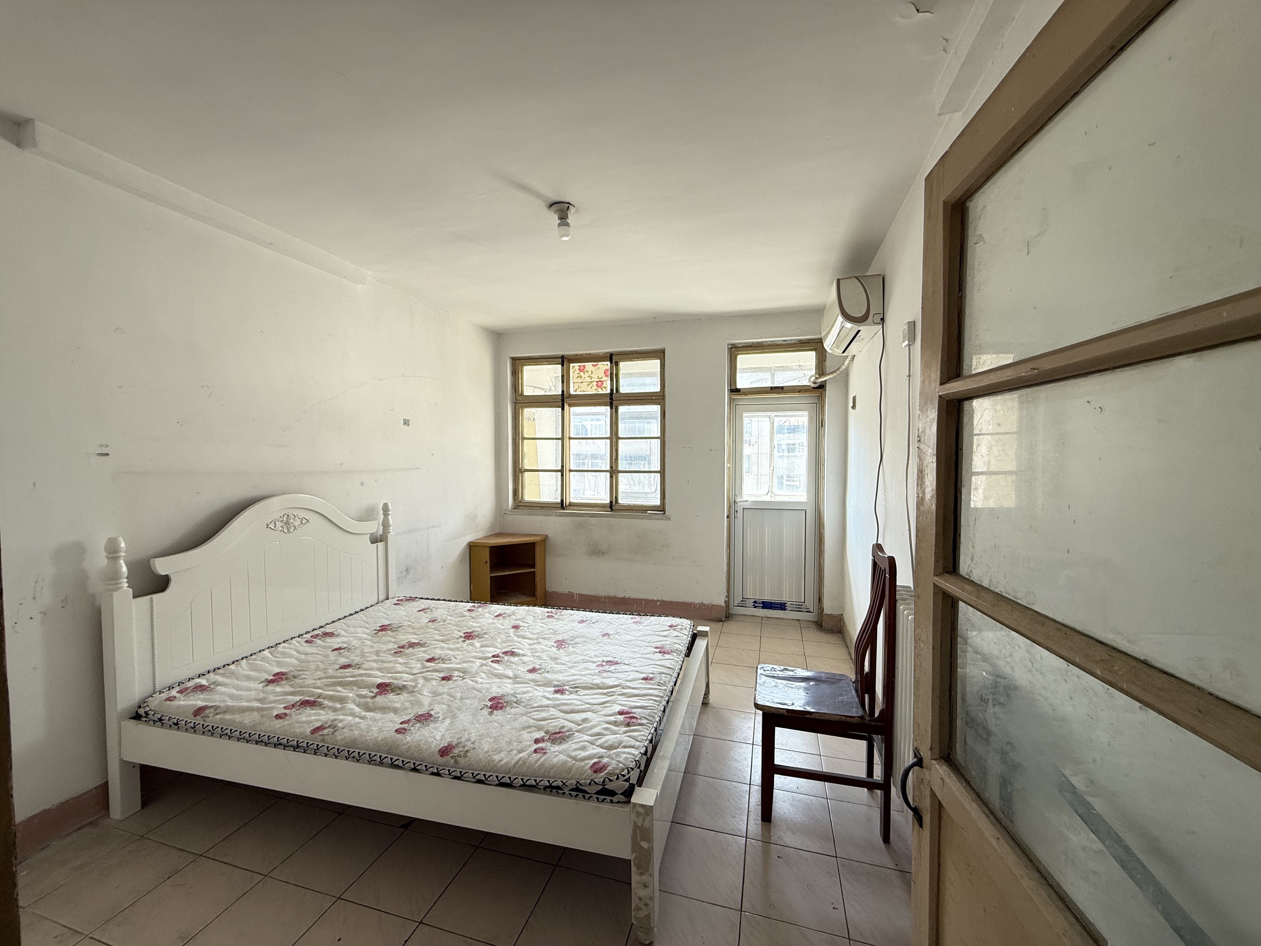 南券门巷小区(趵突泉南路16号)