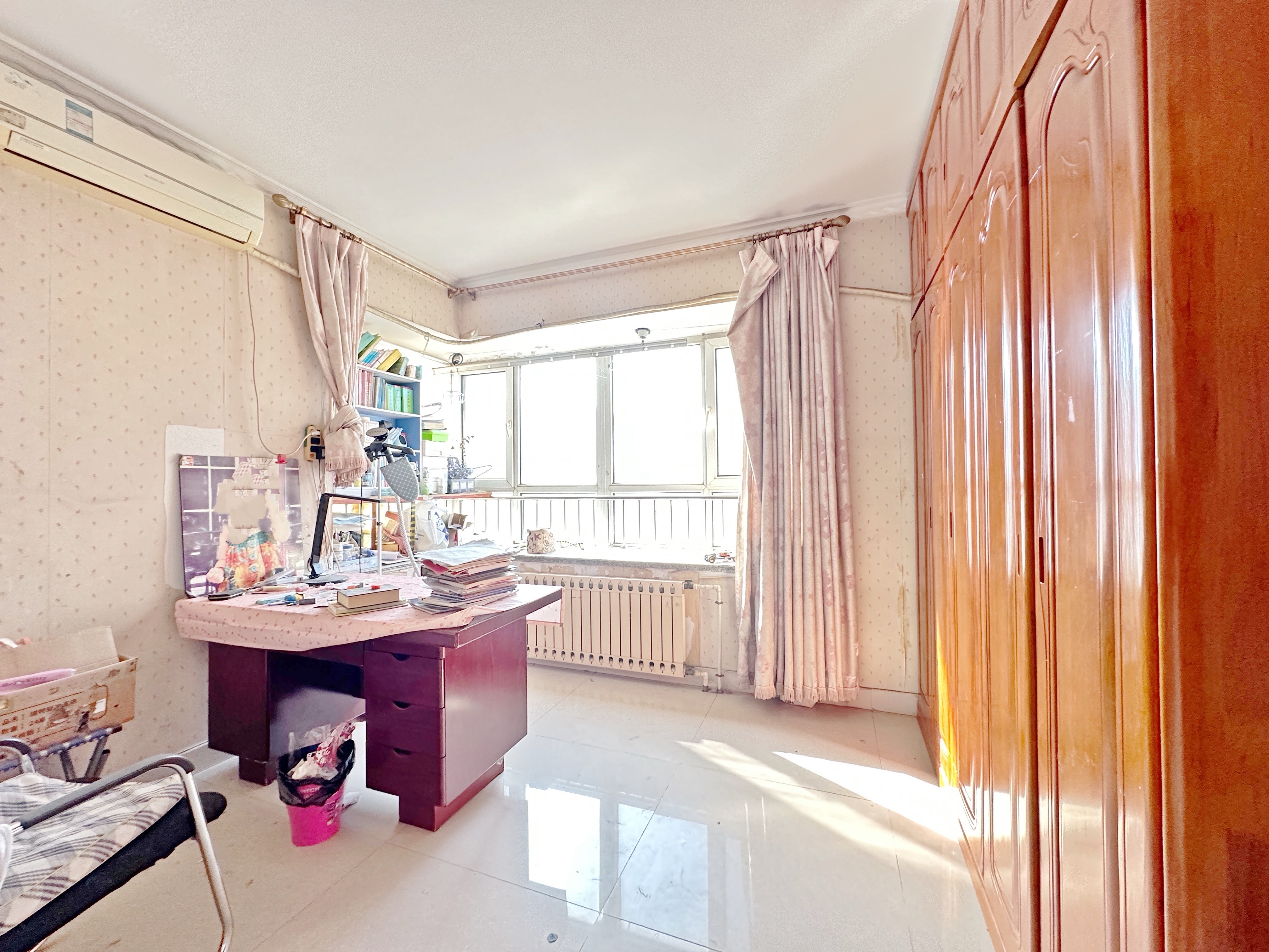 卧龙花园龙泰苑