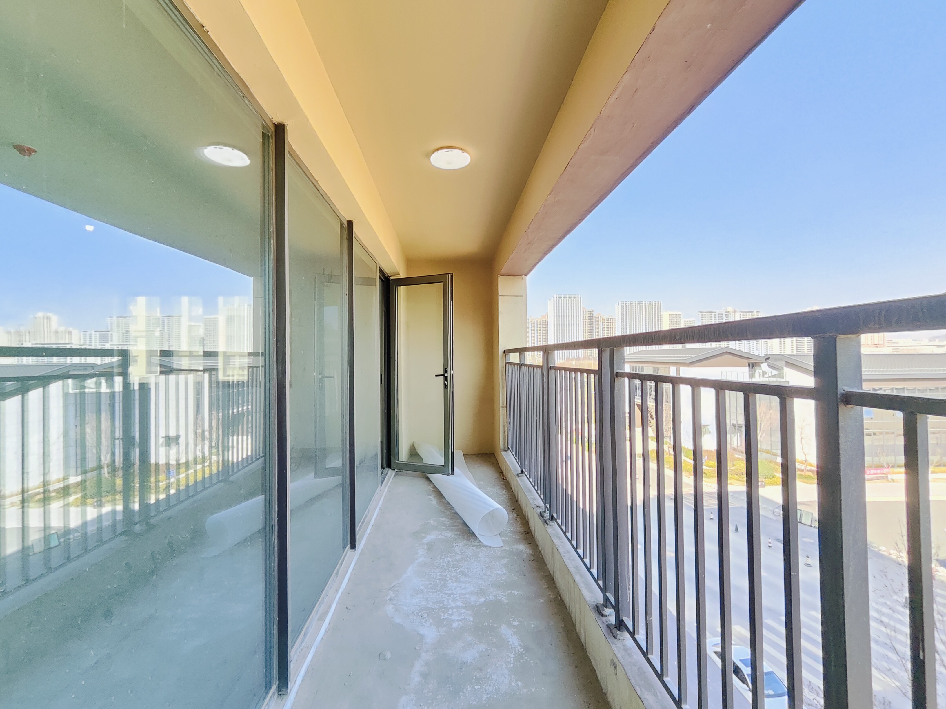 海尔云世界滟澜公馆花园