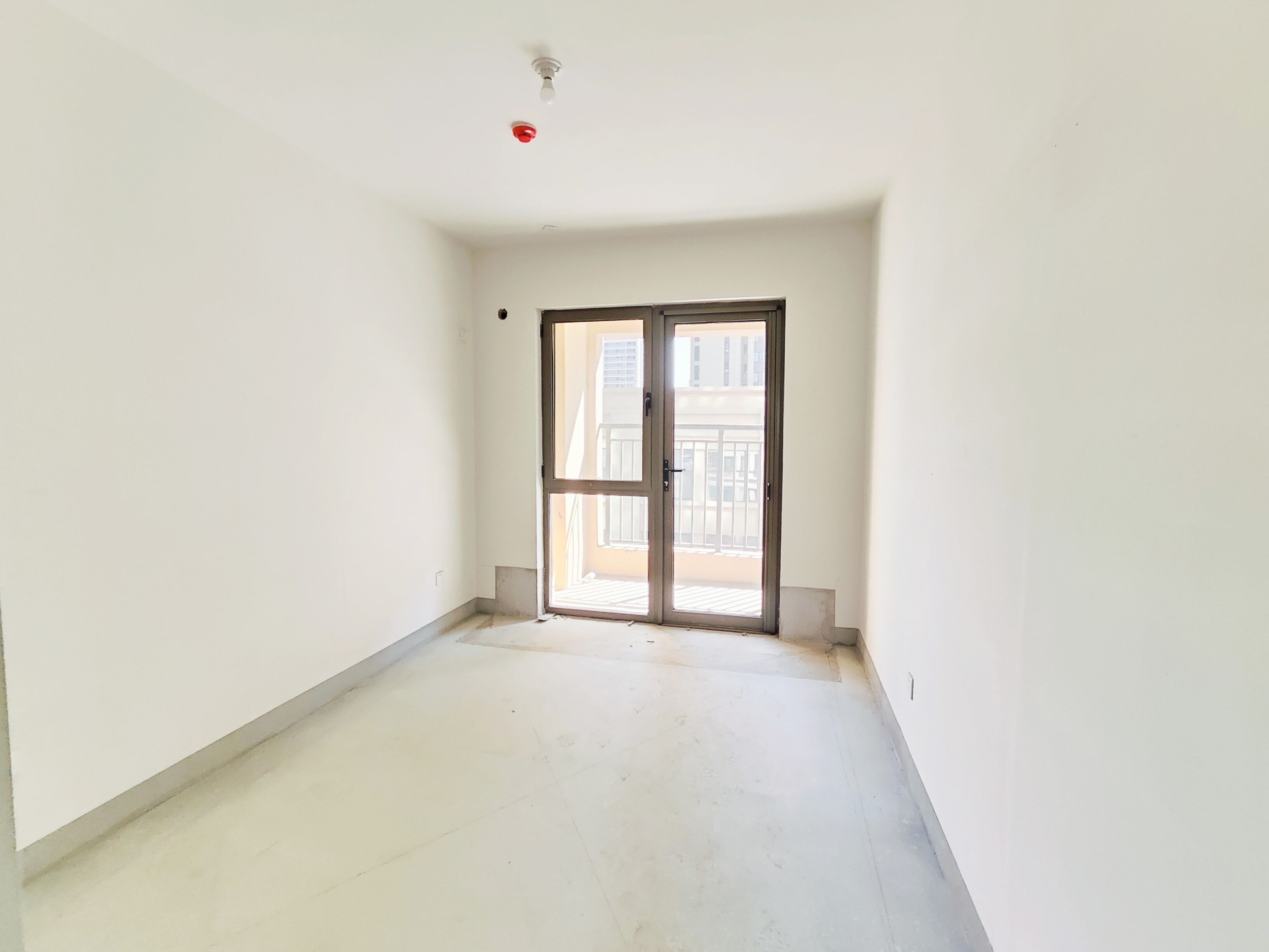 海尔云世界滟澜公馆花园