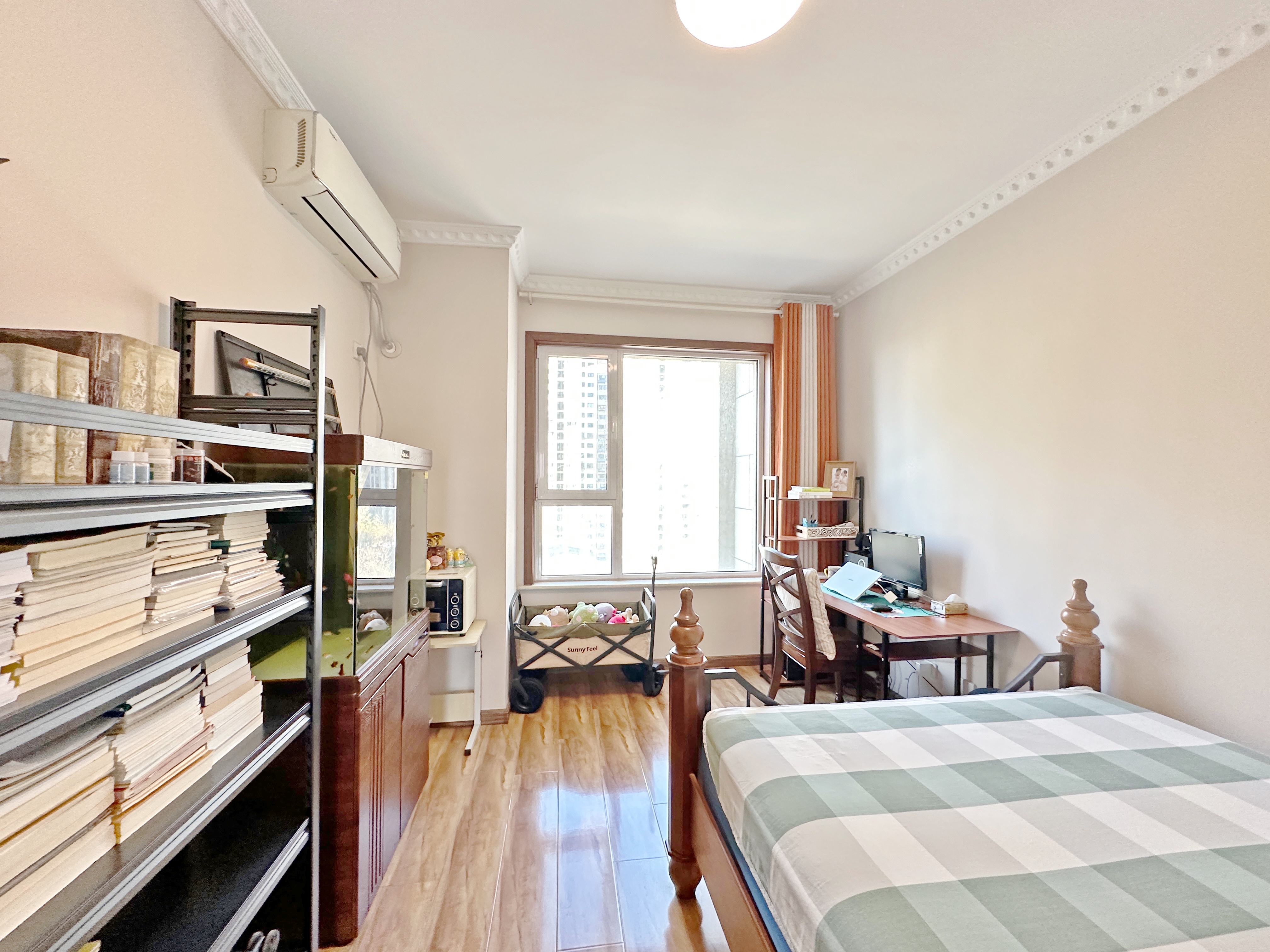 绿地新里卢浮公馆