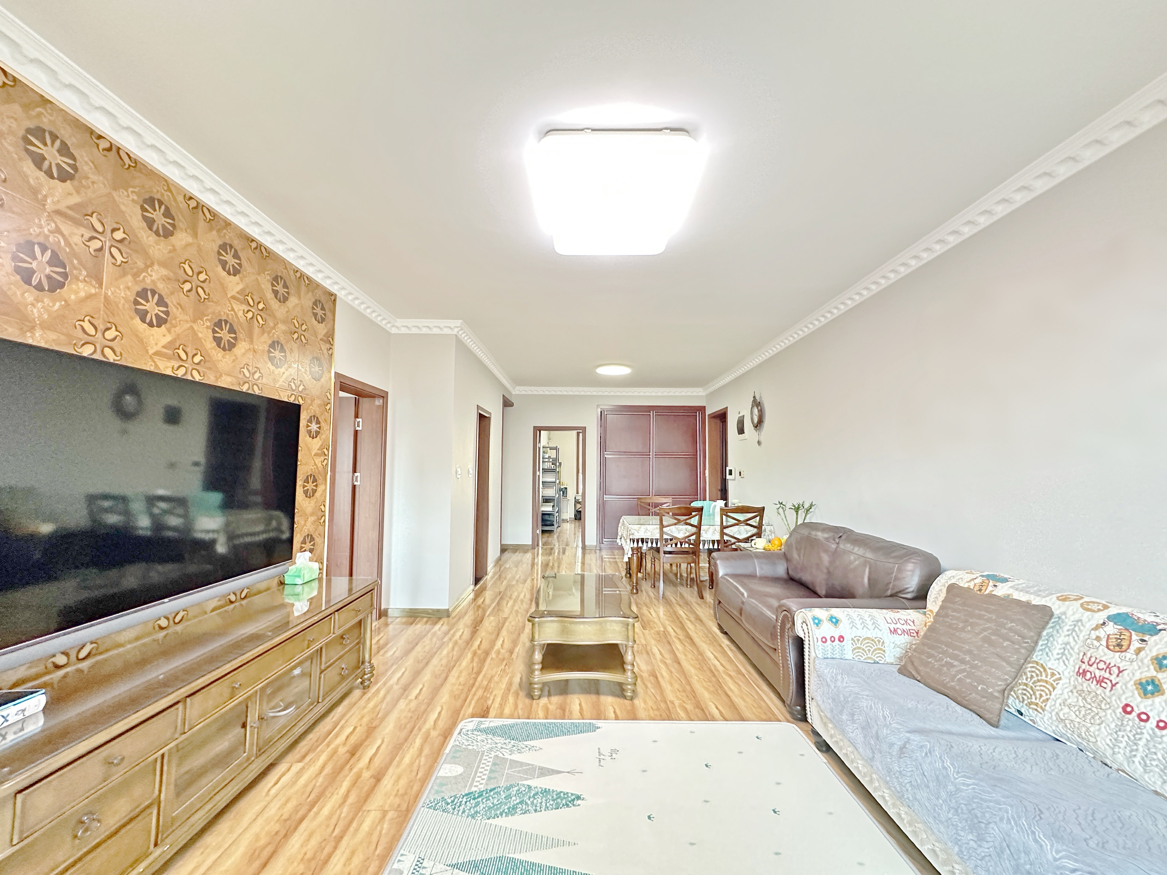 绿地新里卢浮公馆