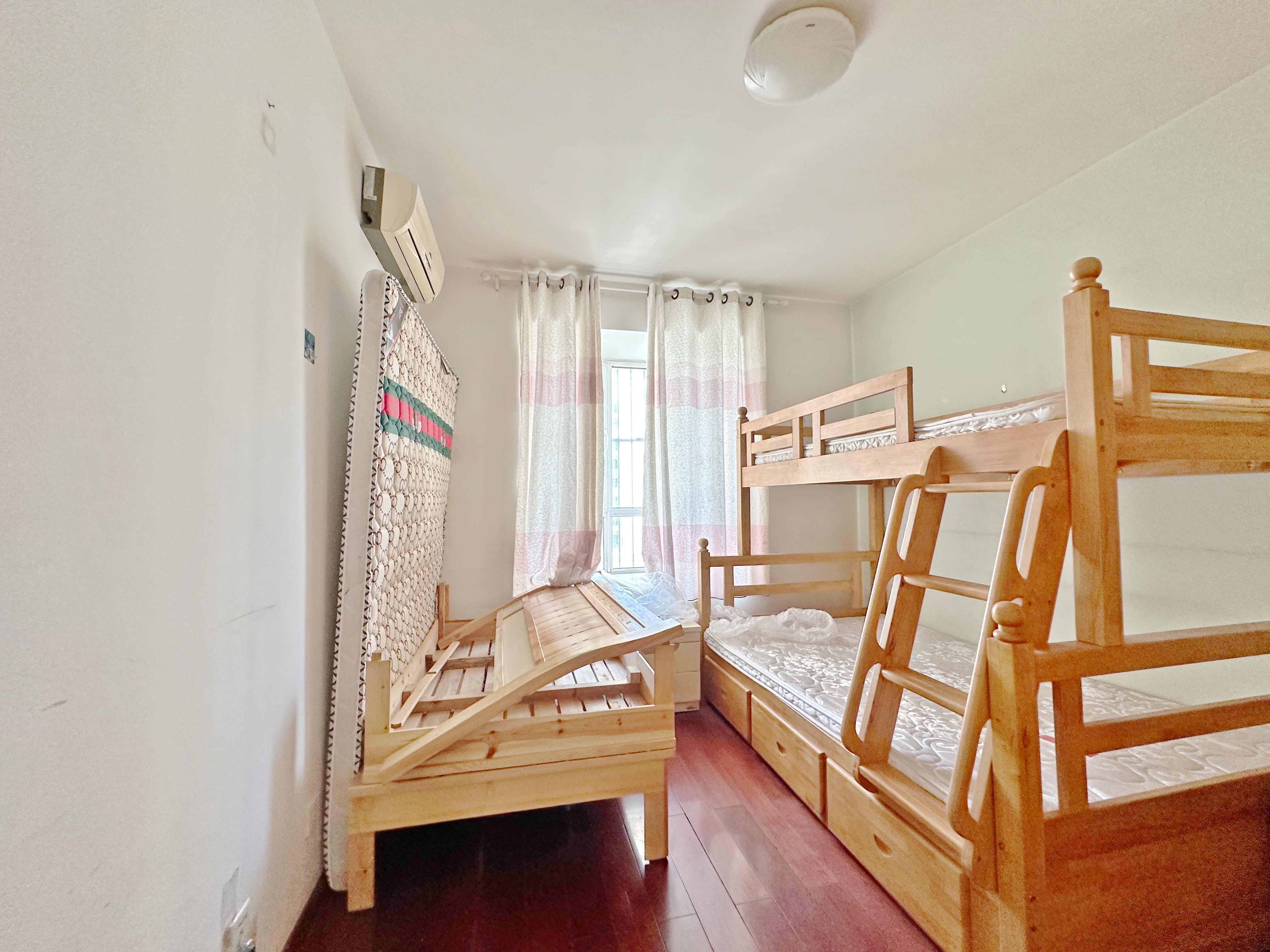 新世界阳光花园