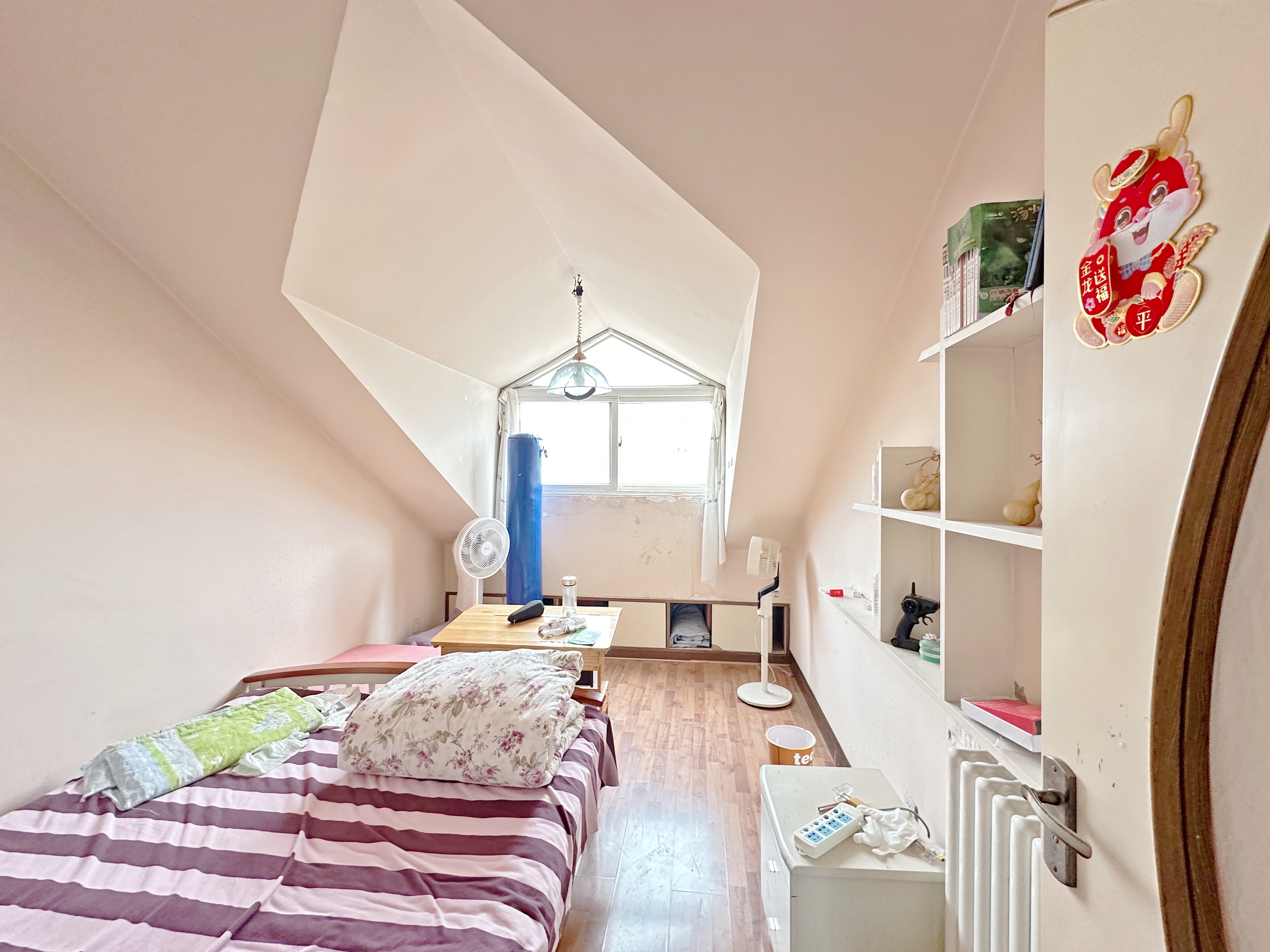 卧龙花园龙和苑