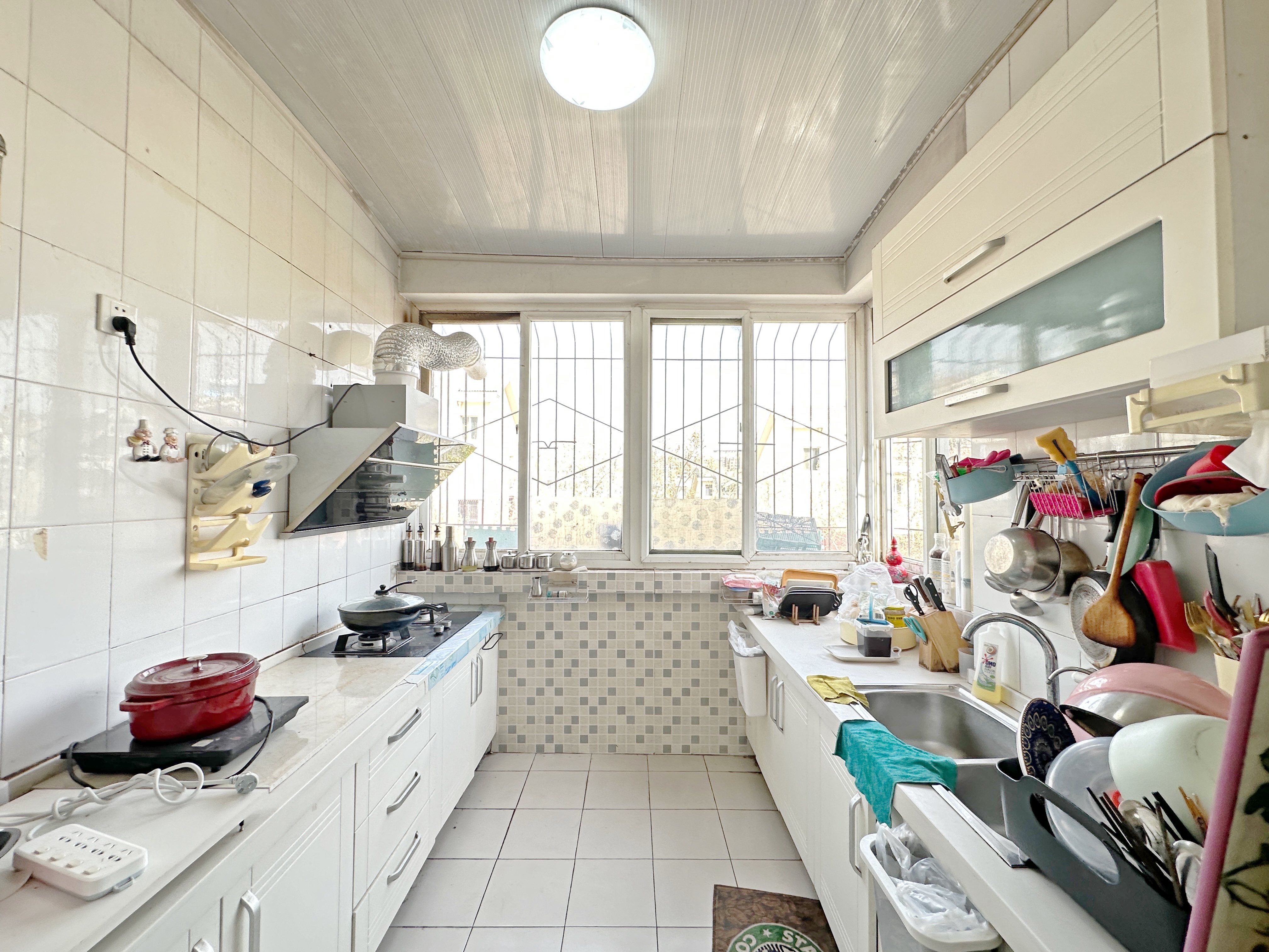 卧龙花园龙和苑