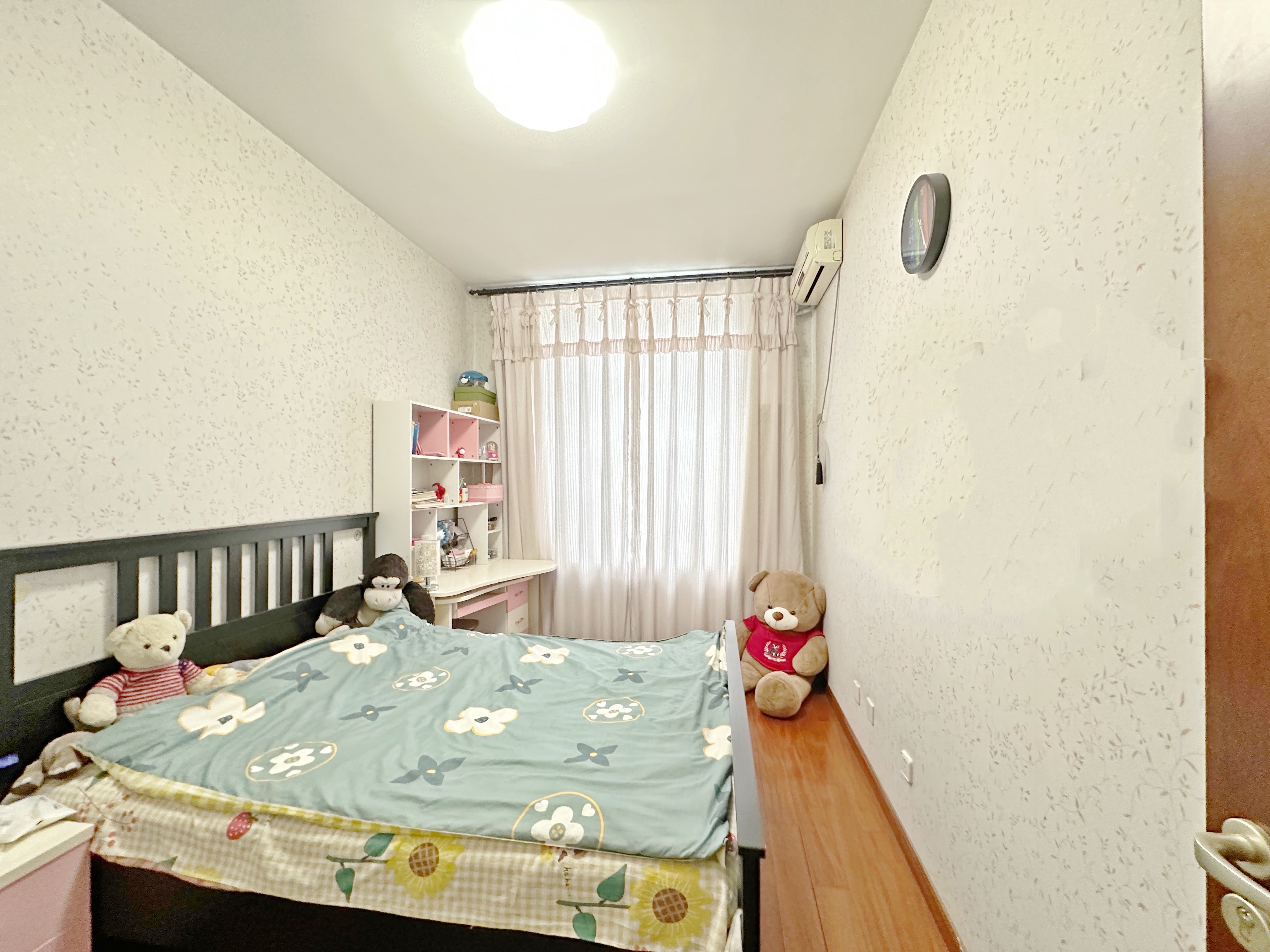 卧龙花园龙泰苑