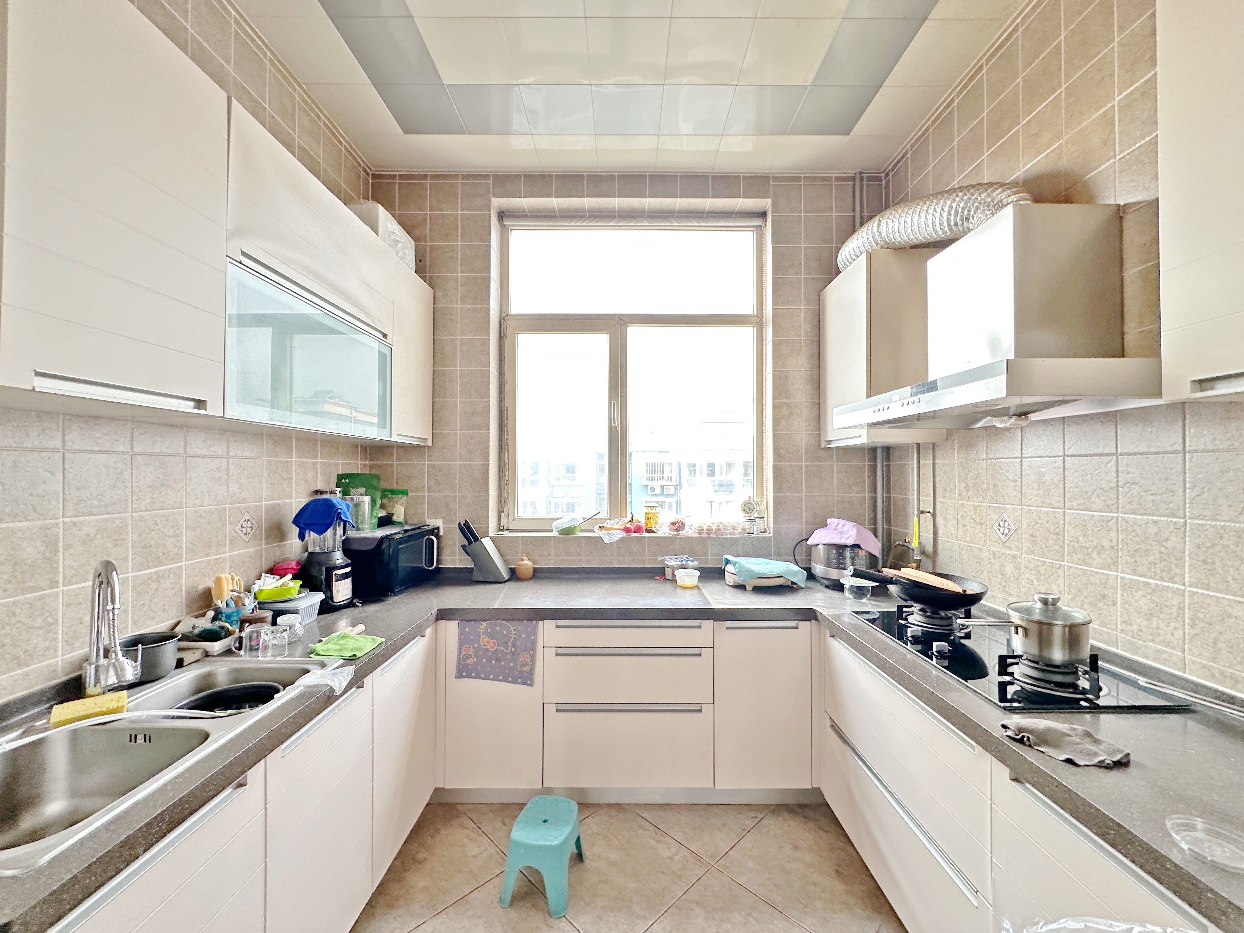 卧龙花园龙泰苑