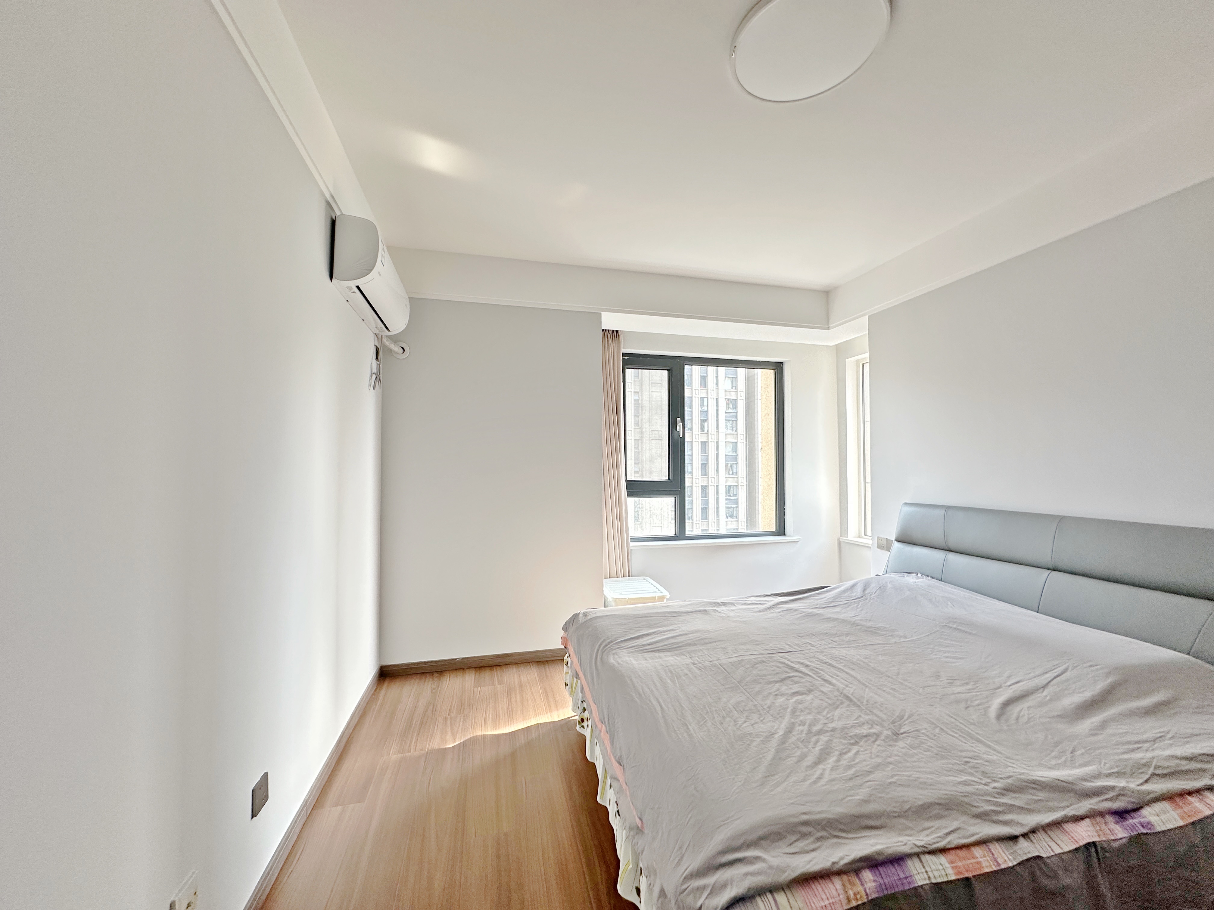 绿地新里卢浮公馆