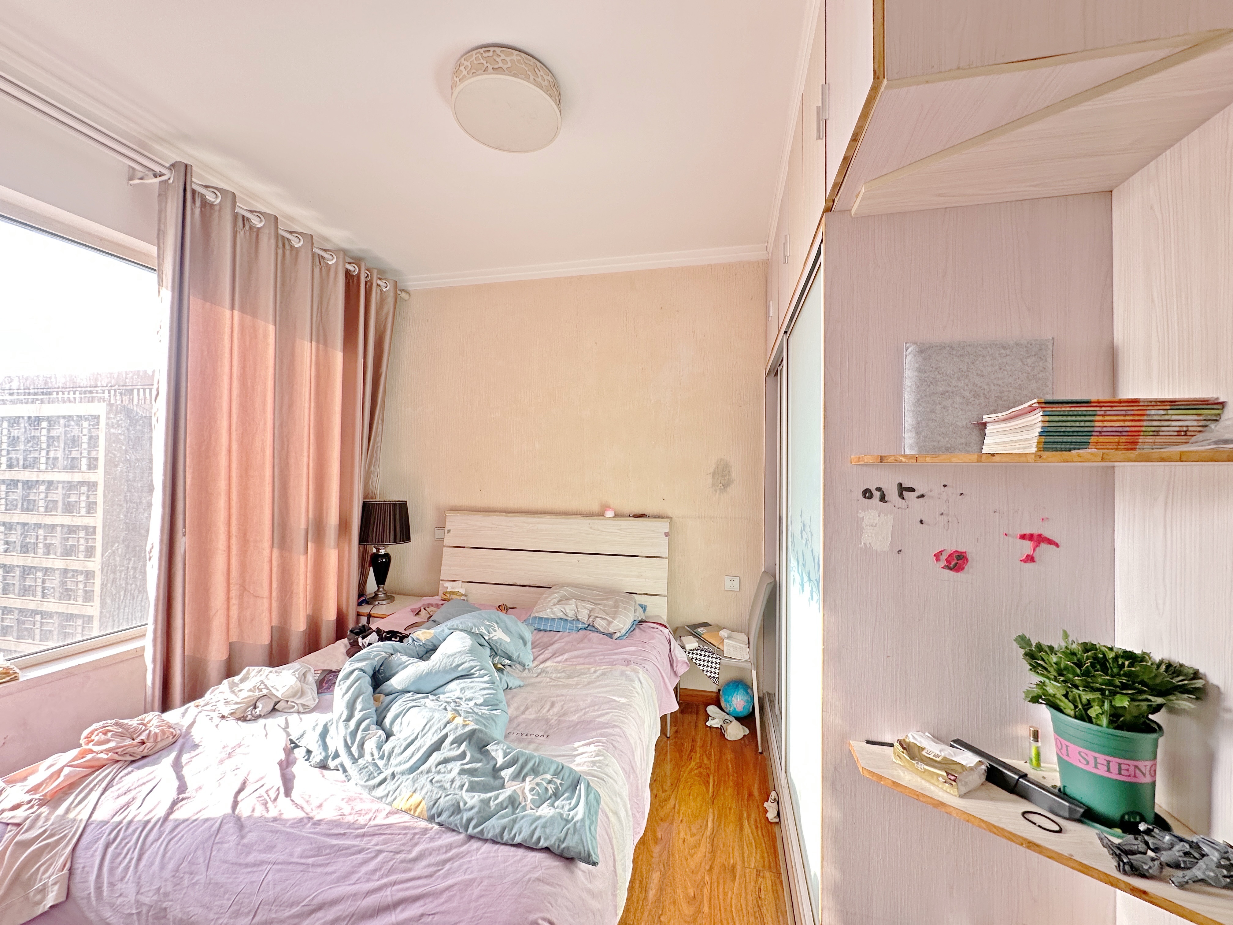 绿地新里卢浮公馆