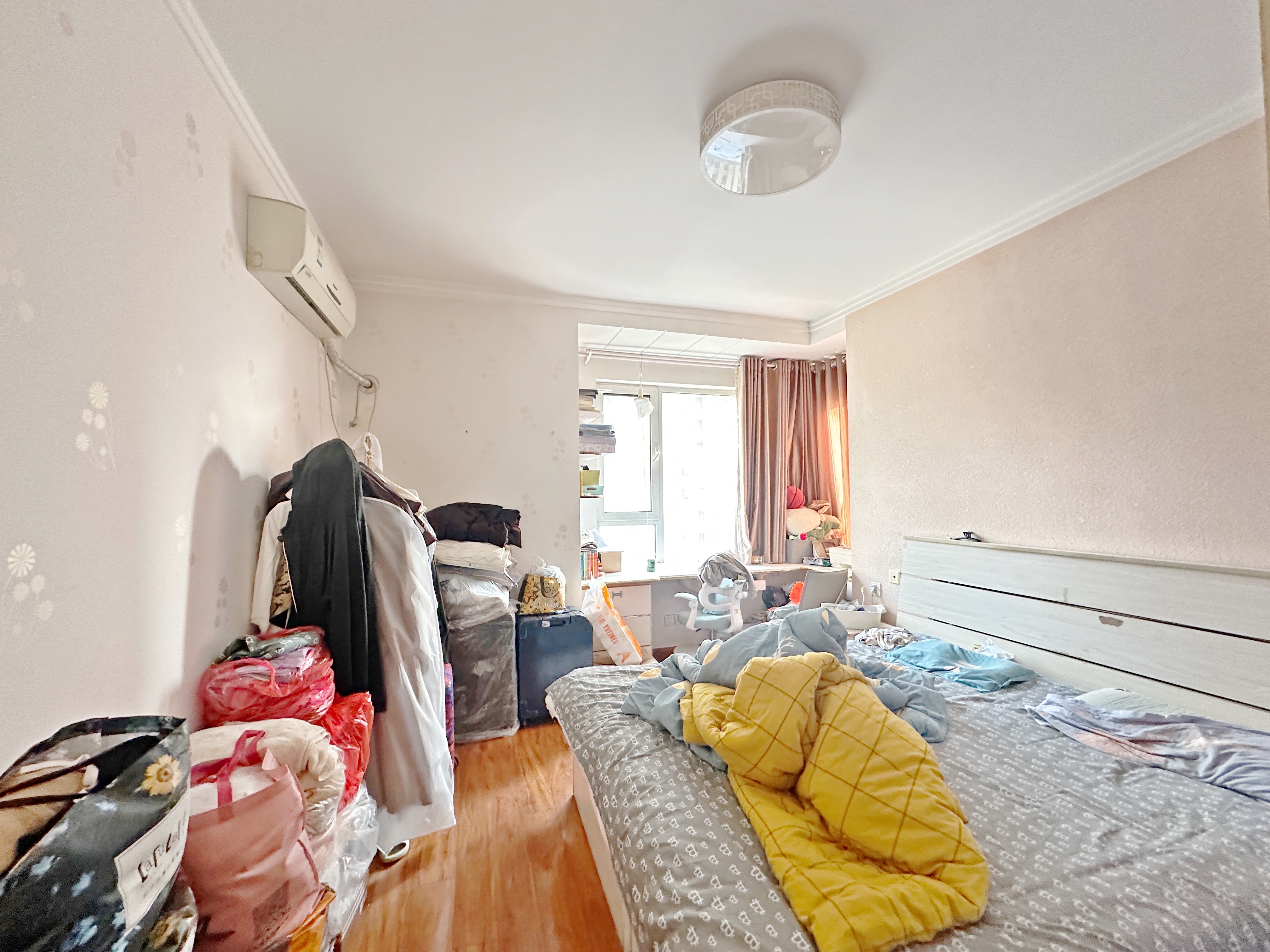 绿地新里卢浮公馆