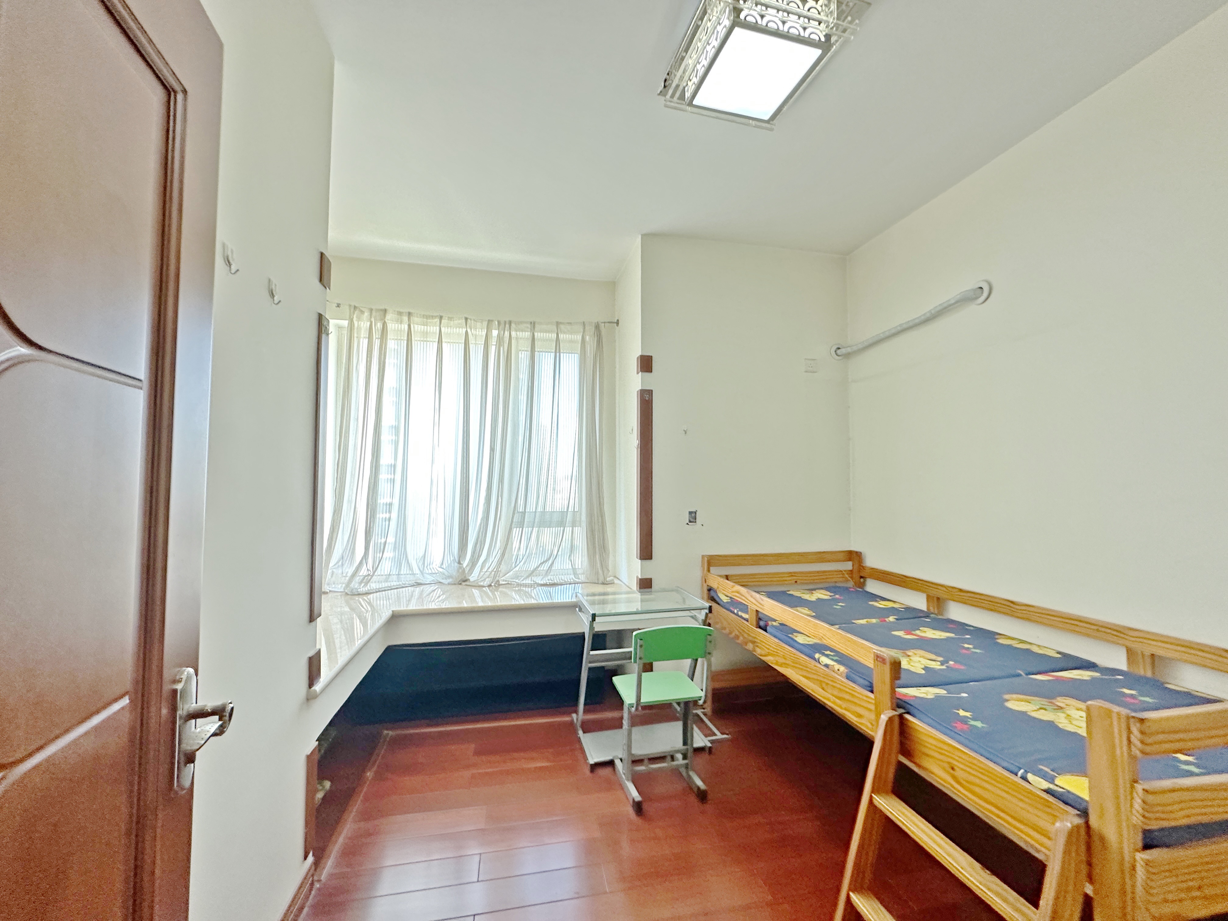 绿地新里卢浮公馆