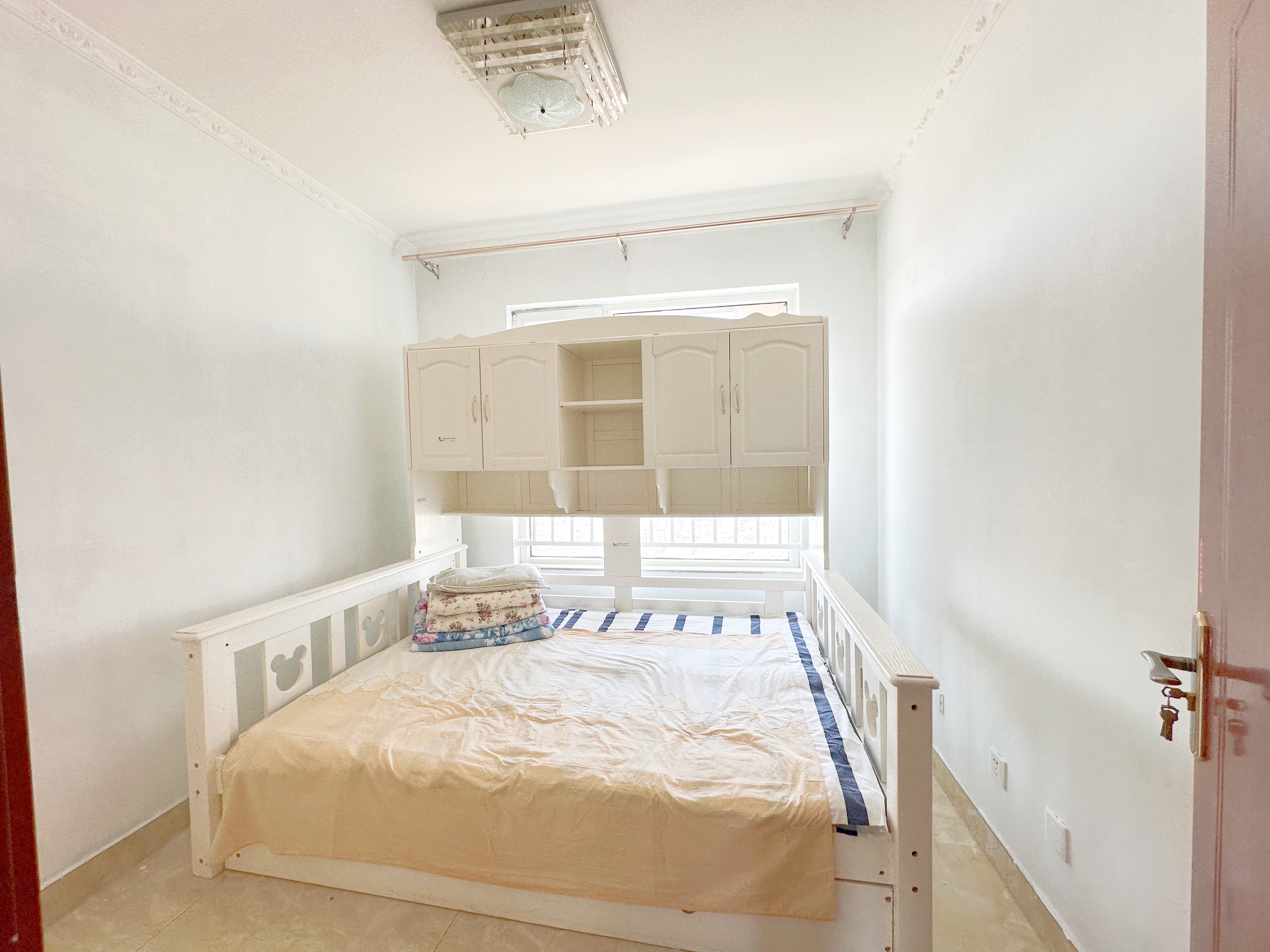 绿地新里梵尔赛公馆