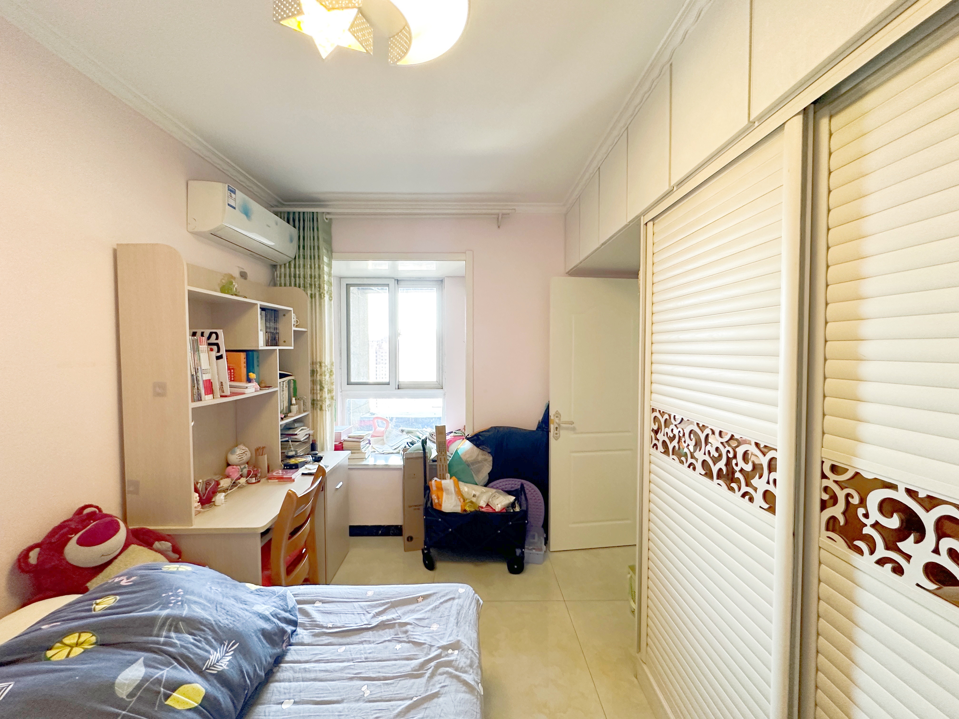 绿地新里梵尔赛公馆