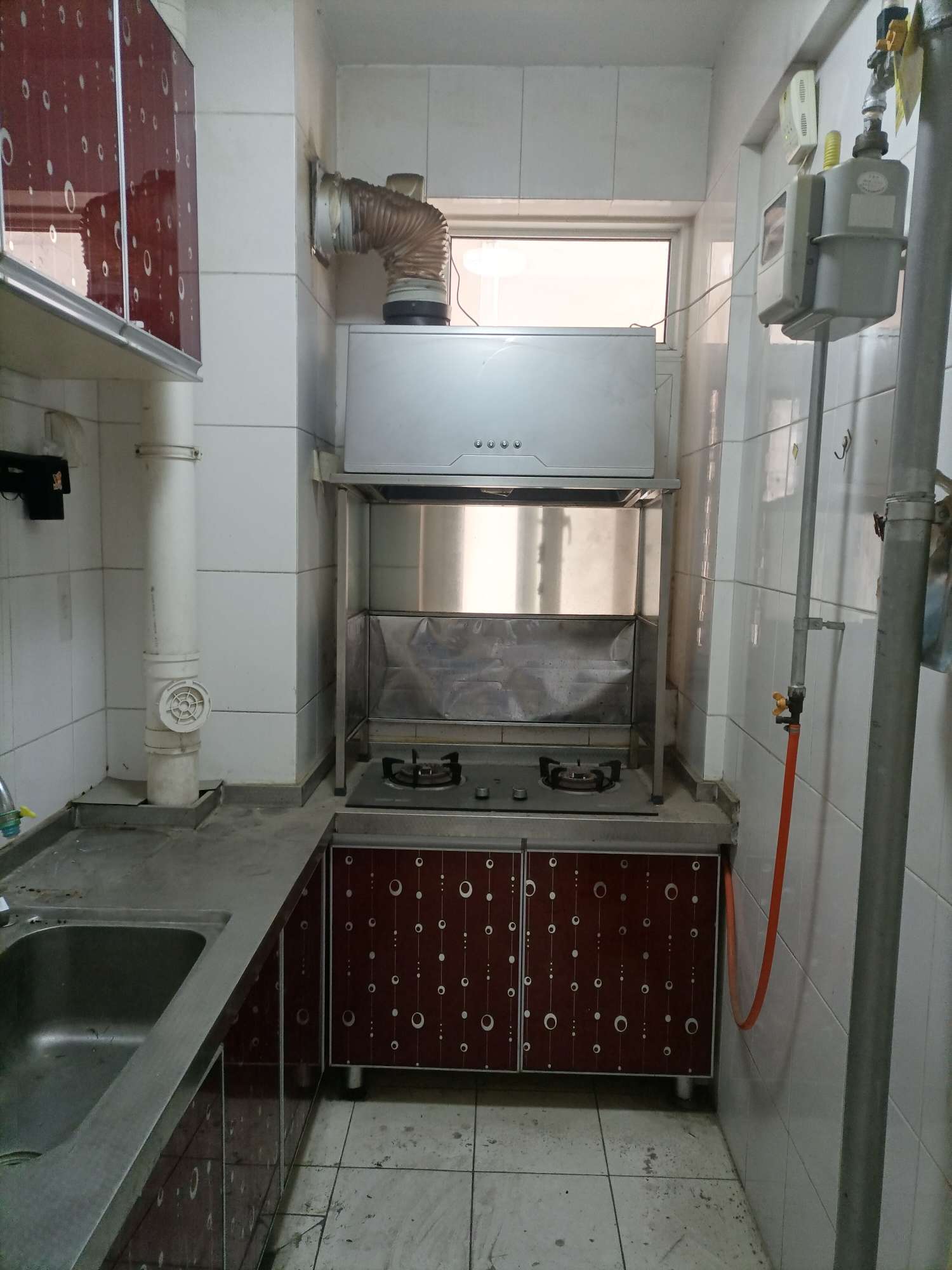 官扎营新区
