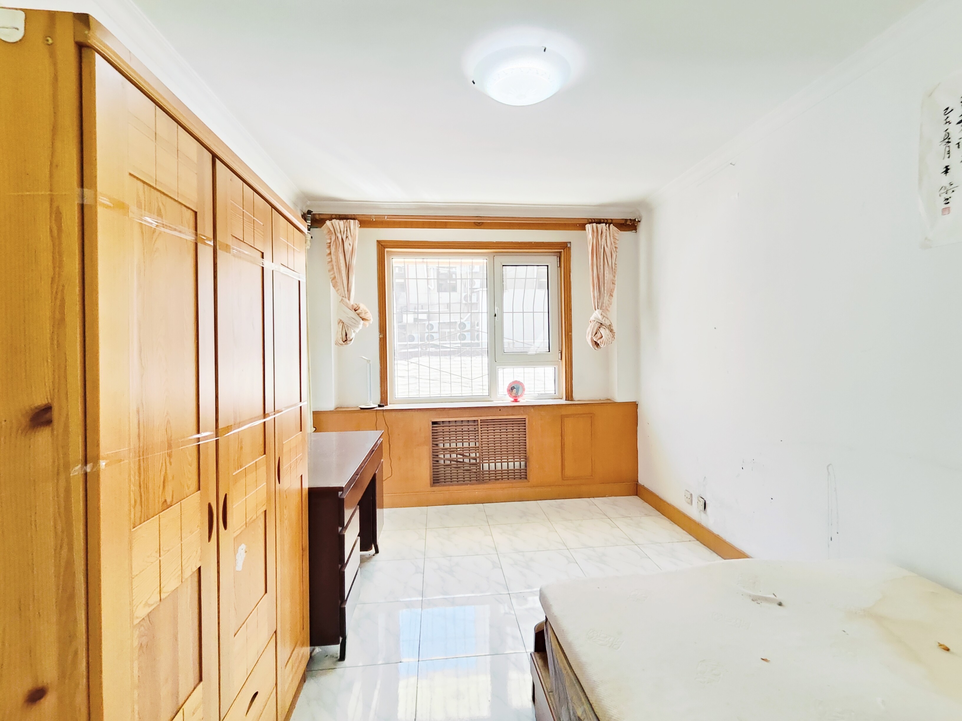 洪家楼西路82号