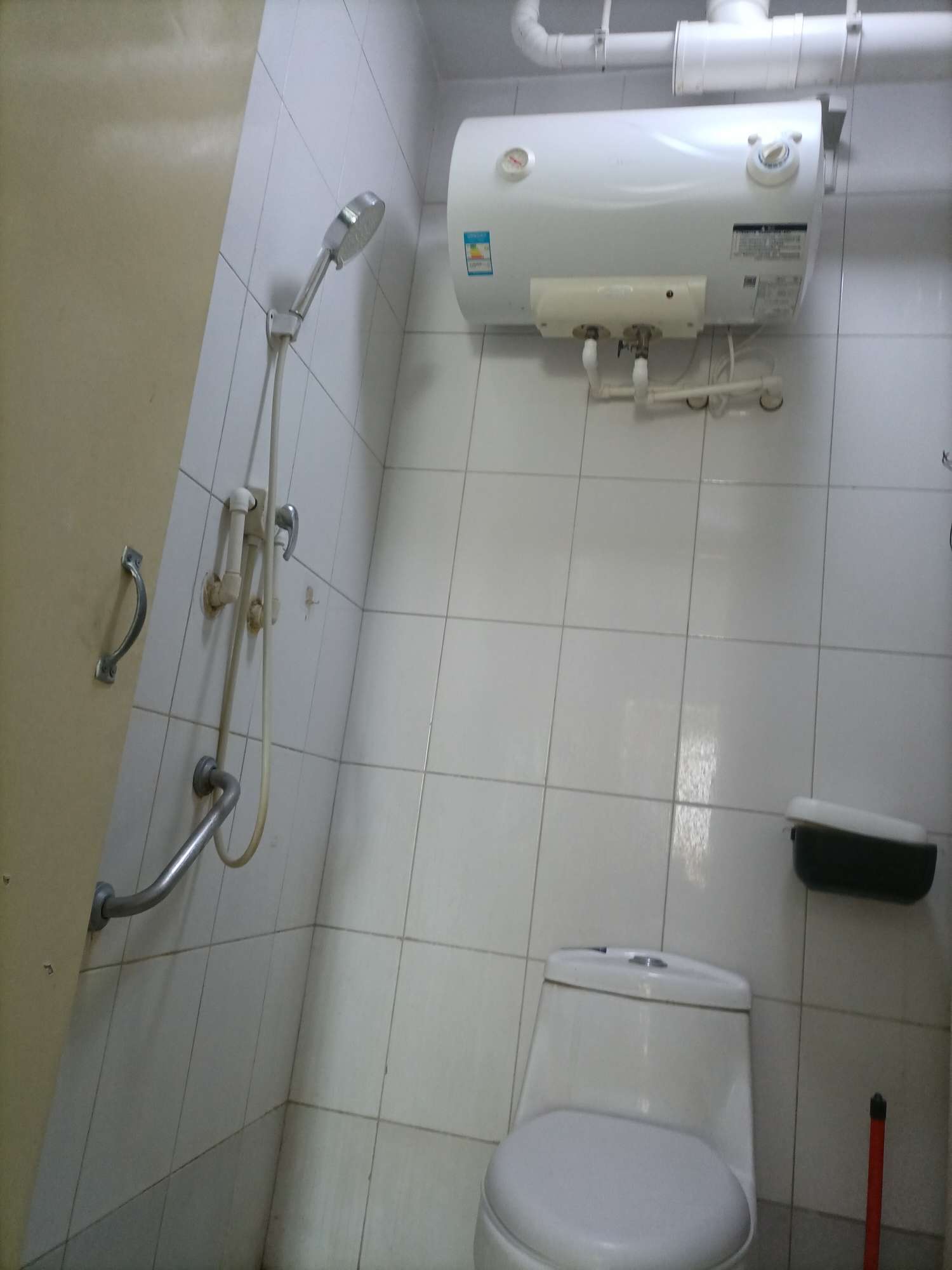 官扎营新区