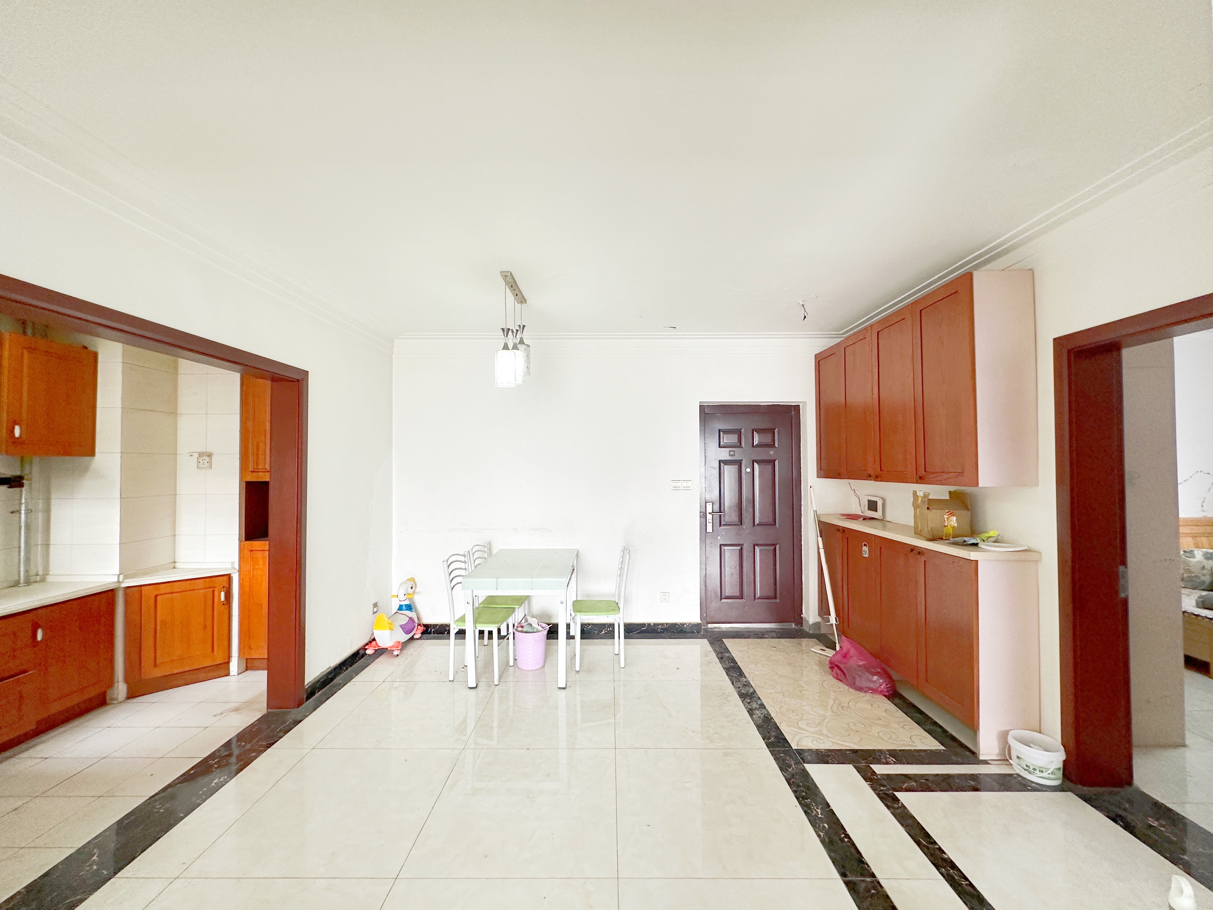 绿地新里梵尔赛公馆