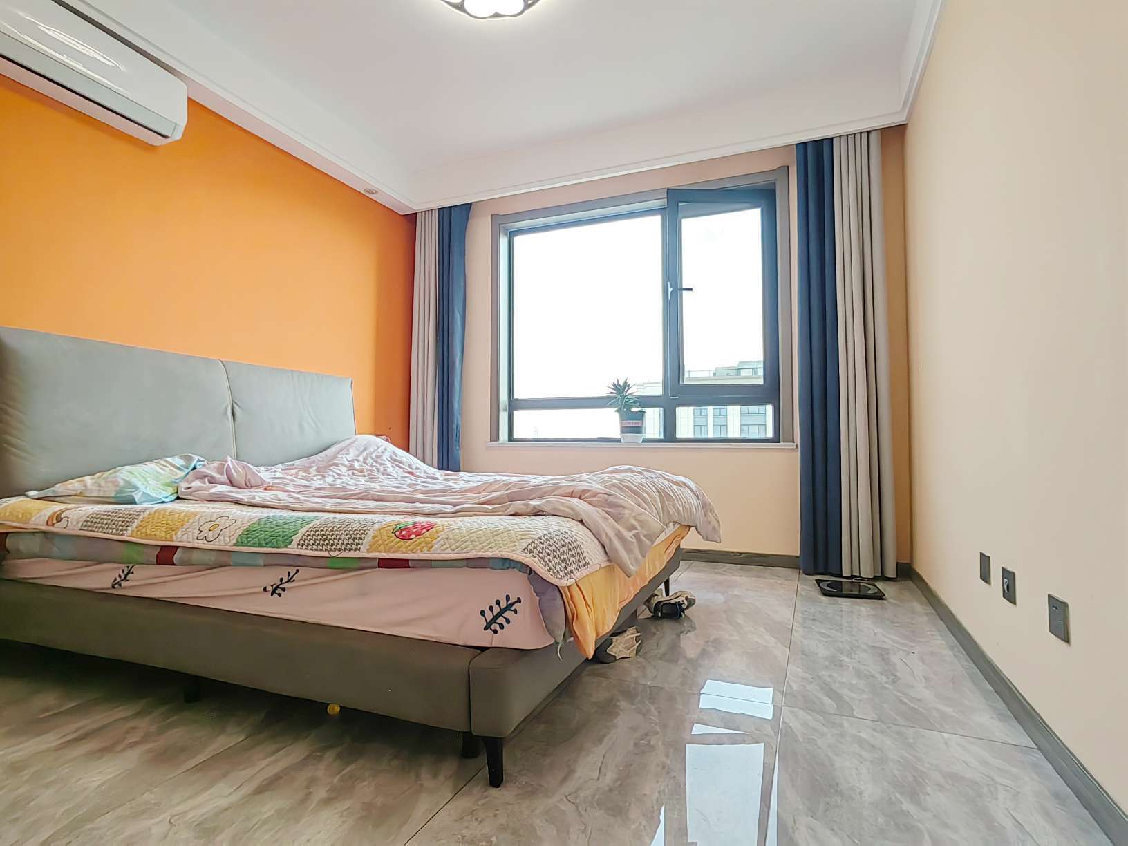 中康绿城百合花园