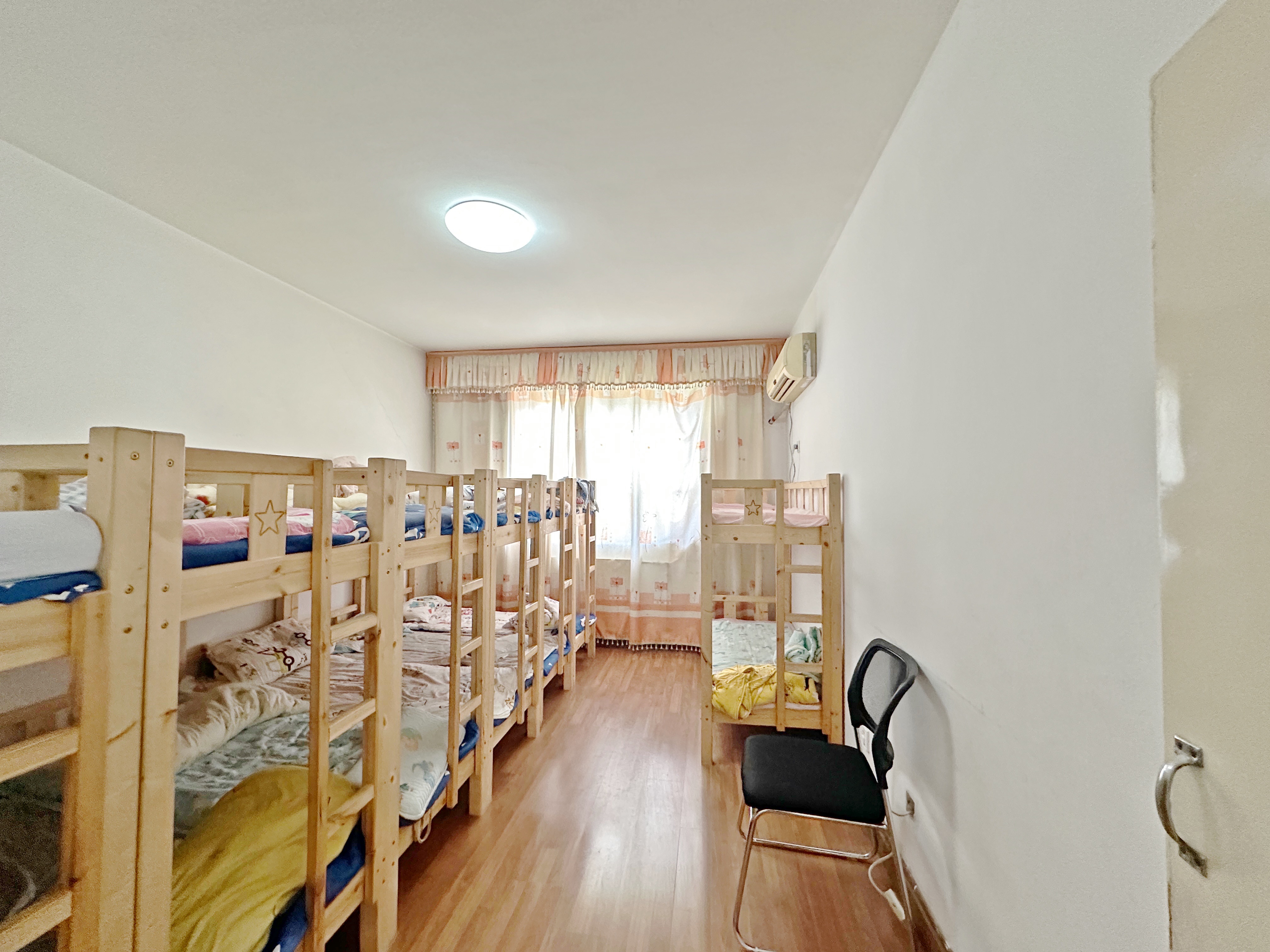 卧龙花园龙和苑