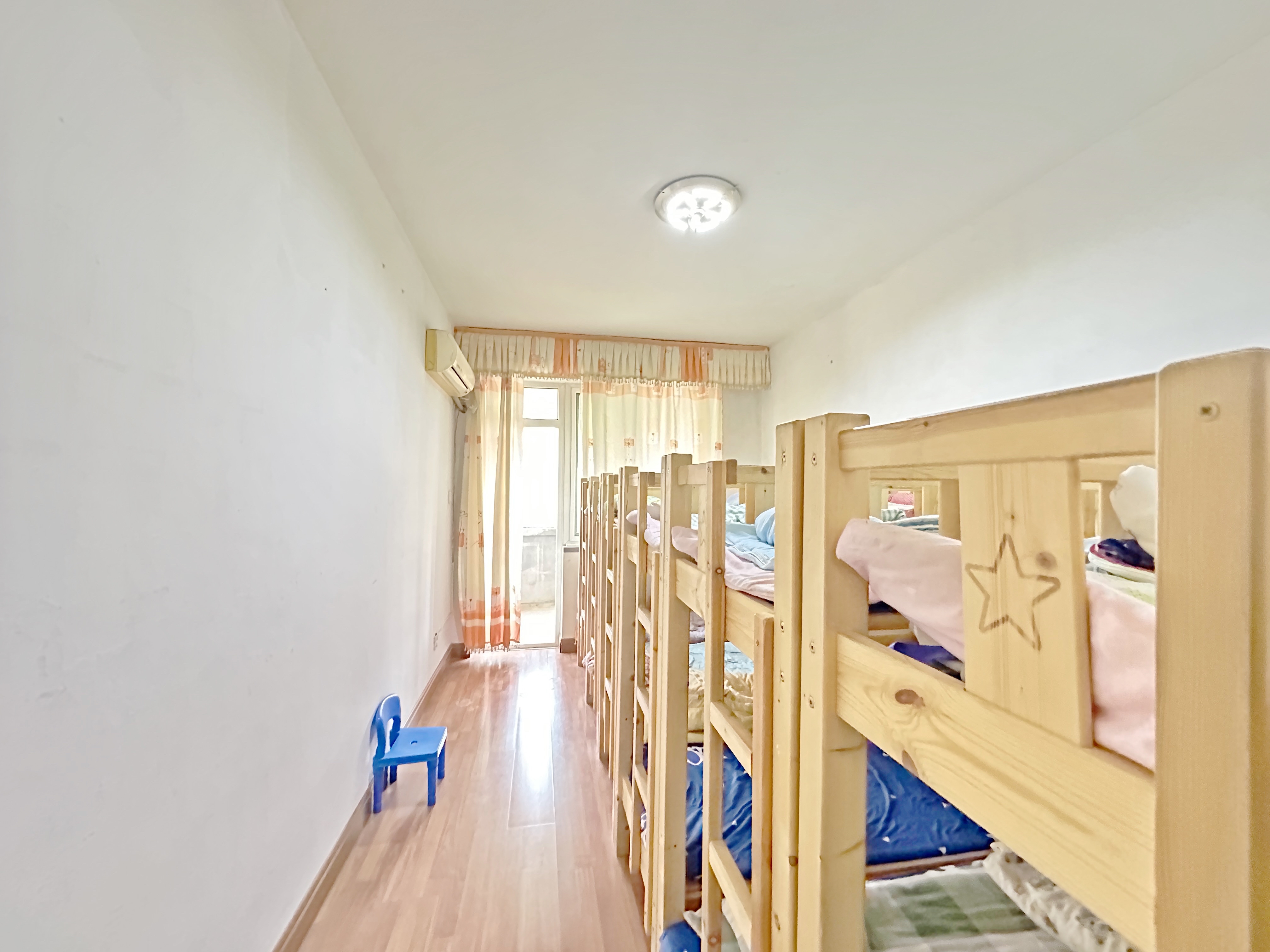 卧龙花园龙和苑