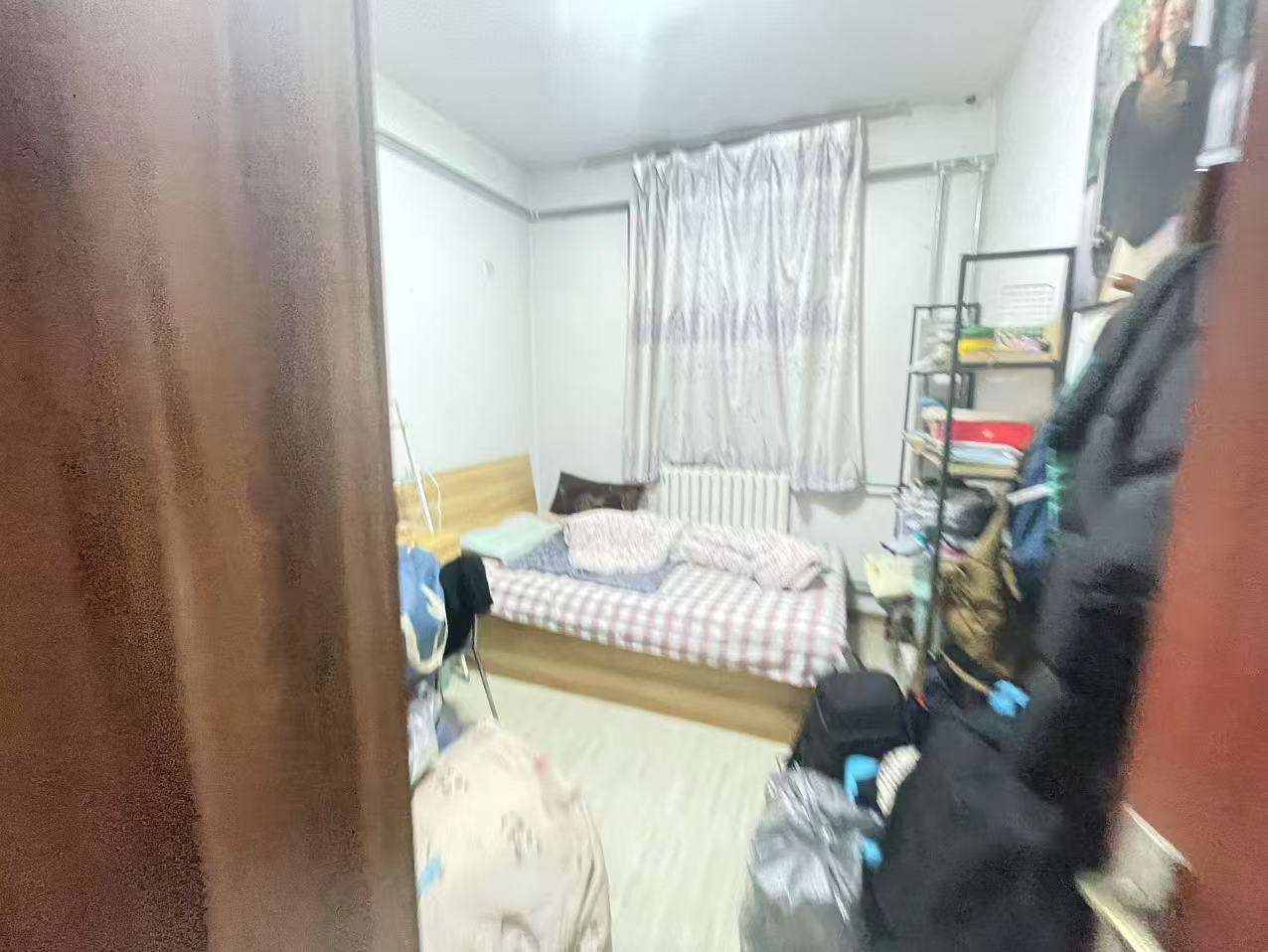 山师教工三宿舍