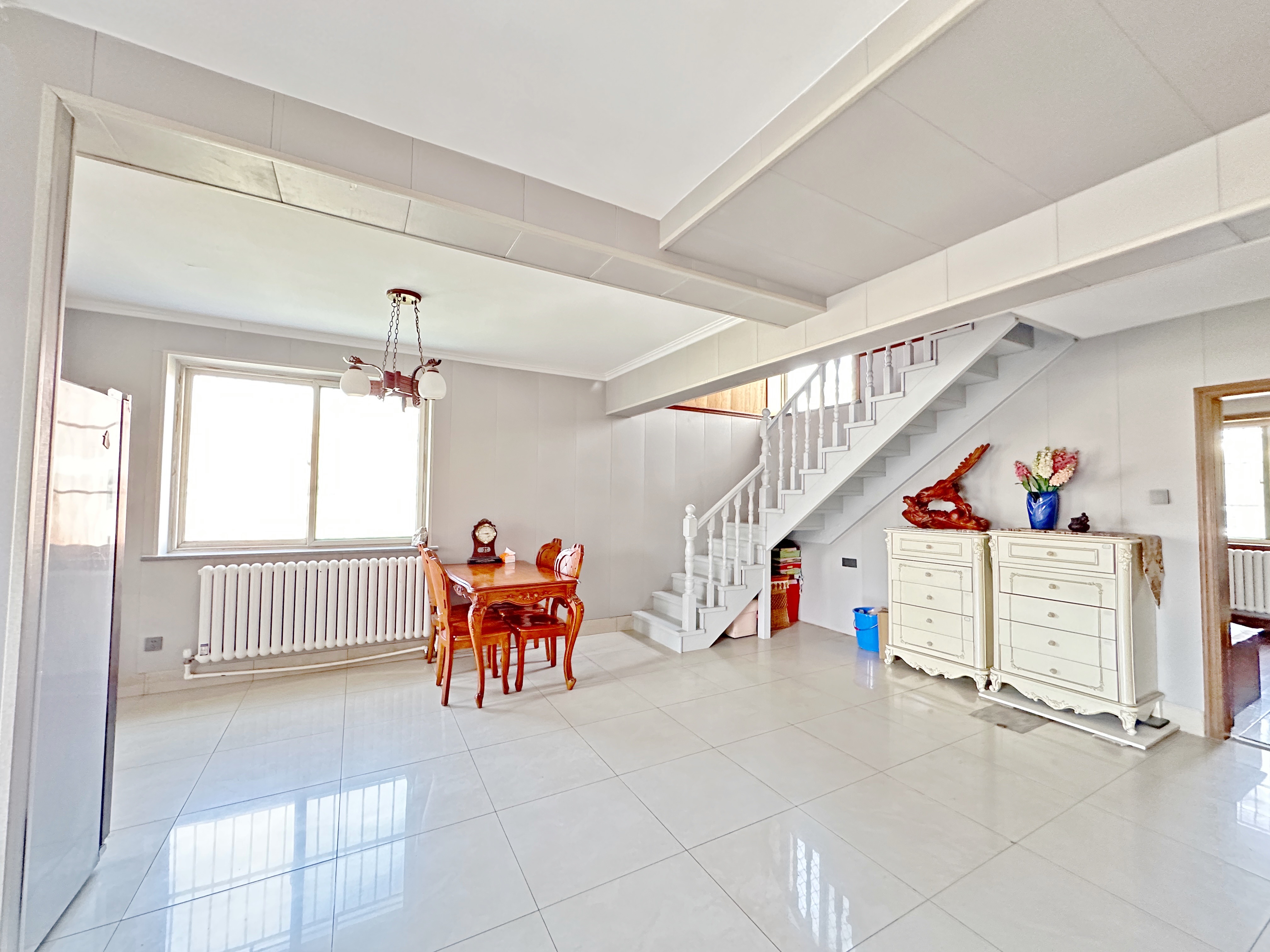 卧龙花园龙盛苑