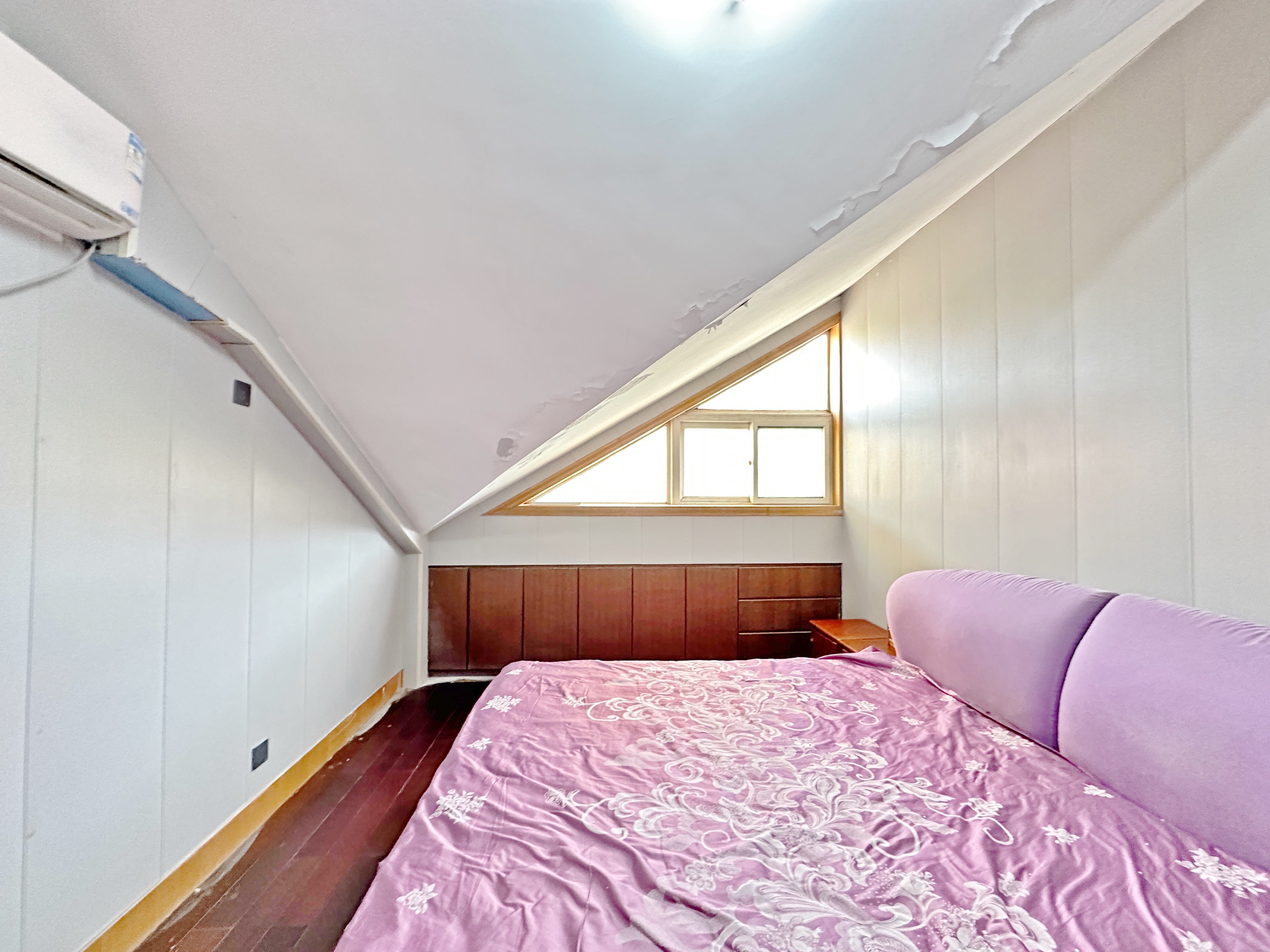 卧龙花园龙盛苑