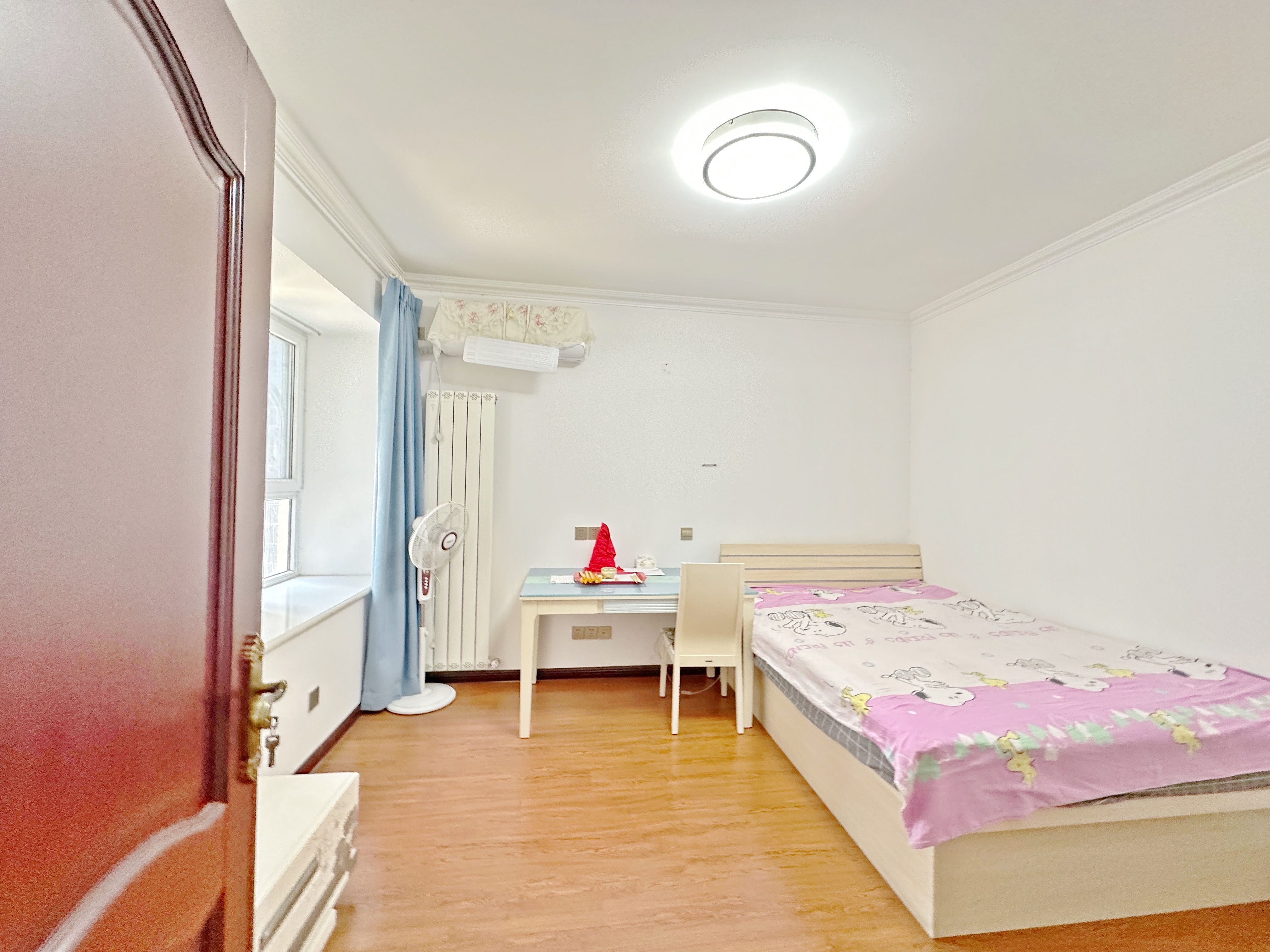 卧龙花园龙泰苑