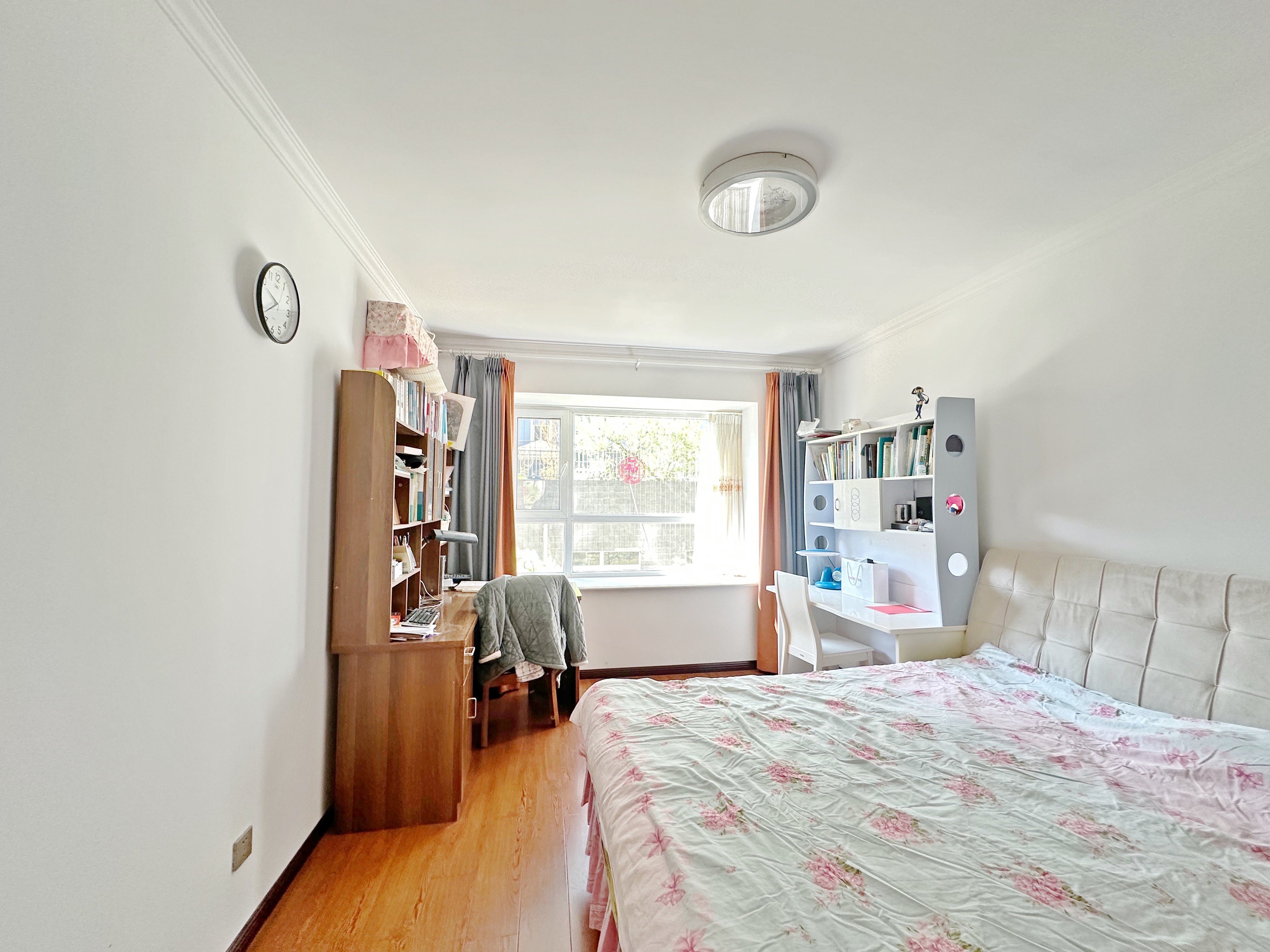 卧龙花园龙泰苑