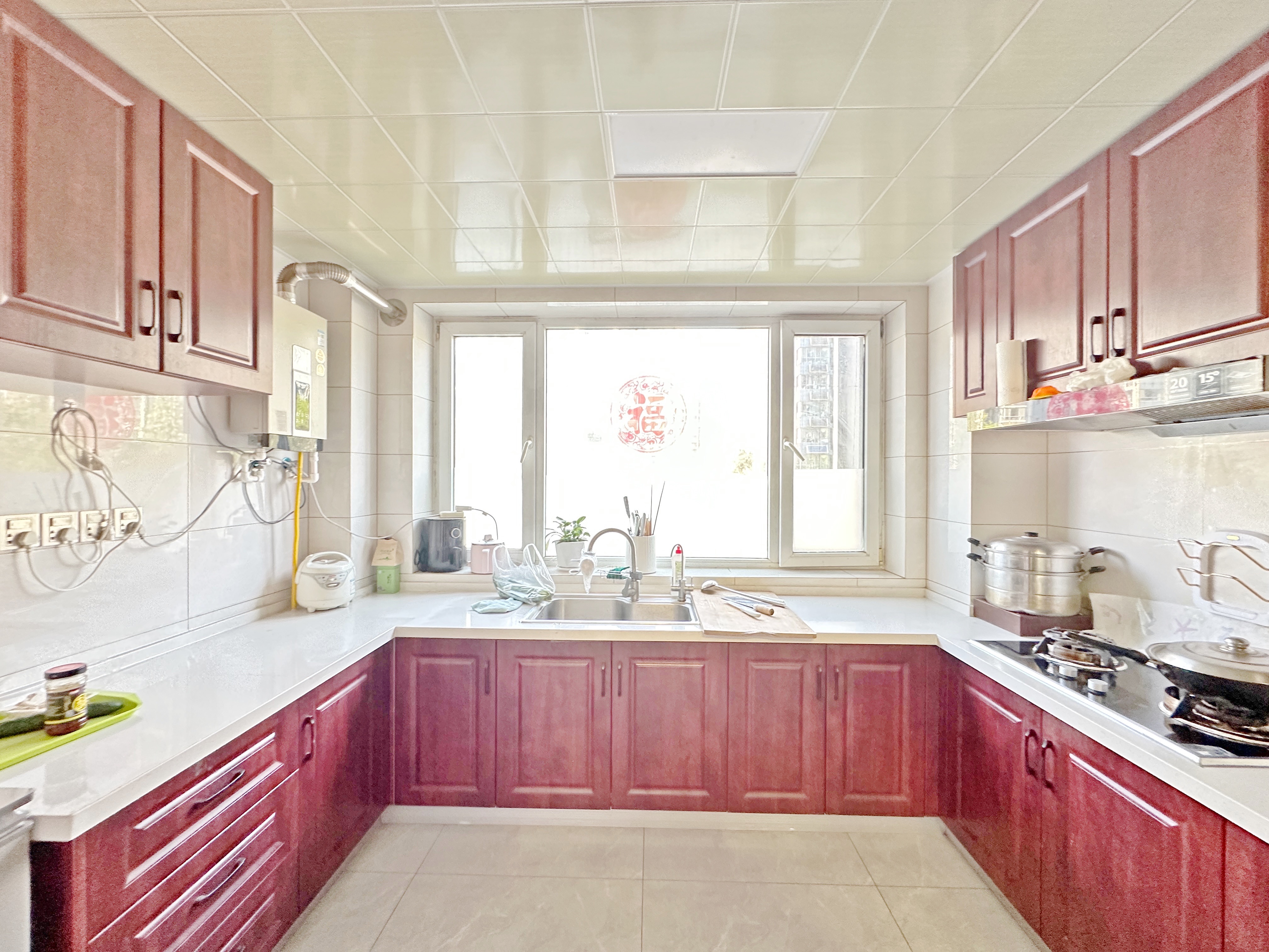 卧龙花园龙泰苑