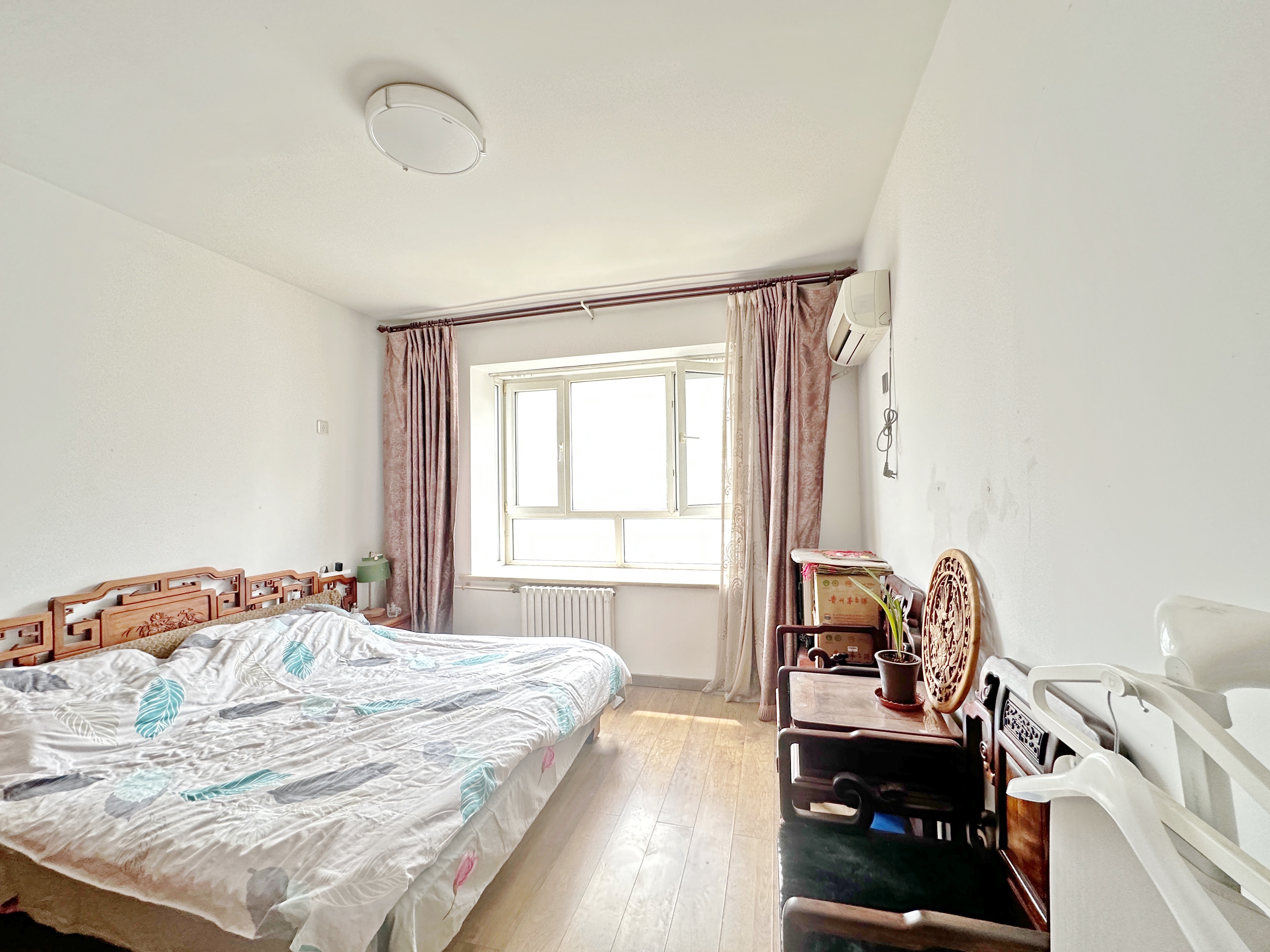 卧龙花园龙泰苑