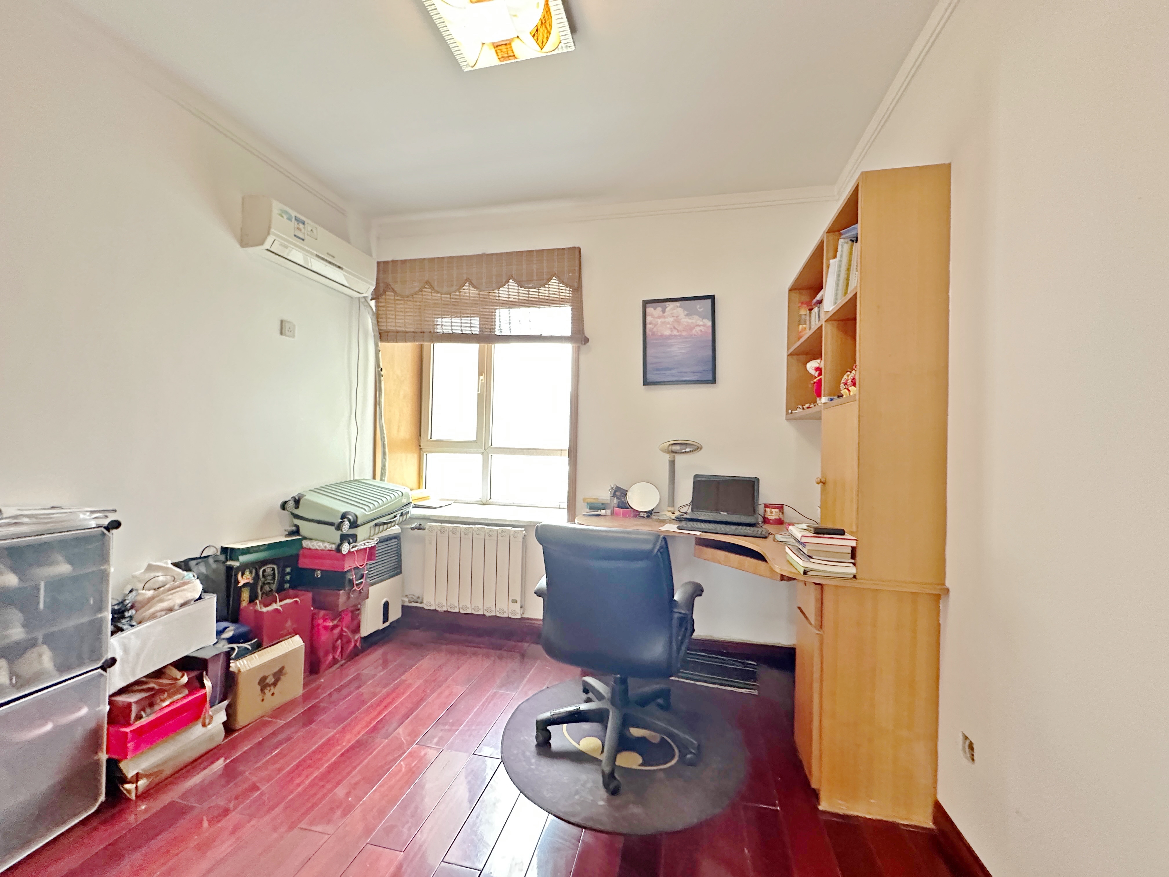 卧龙花园龙泰苑