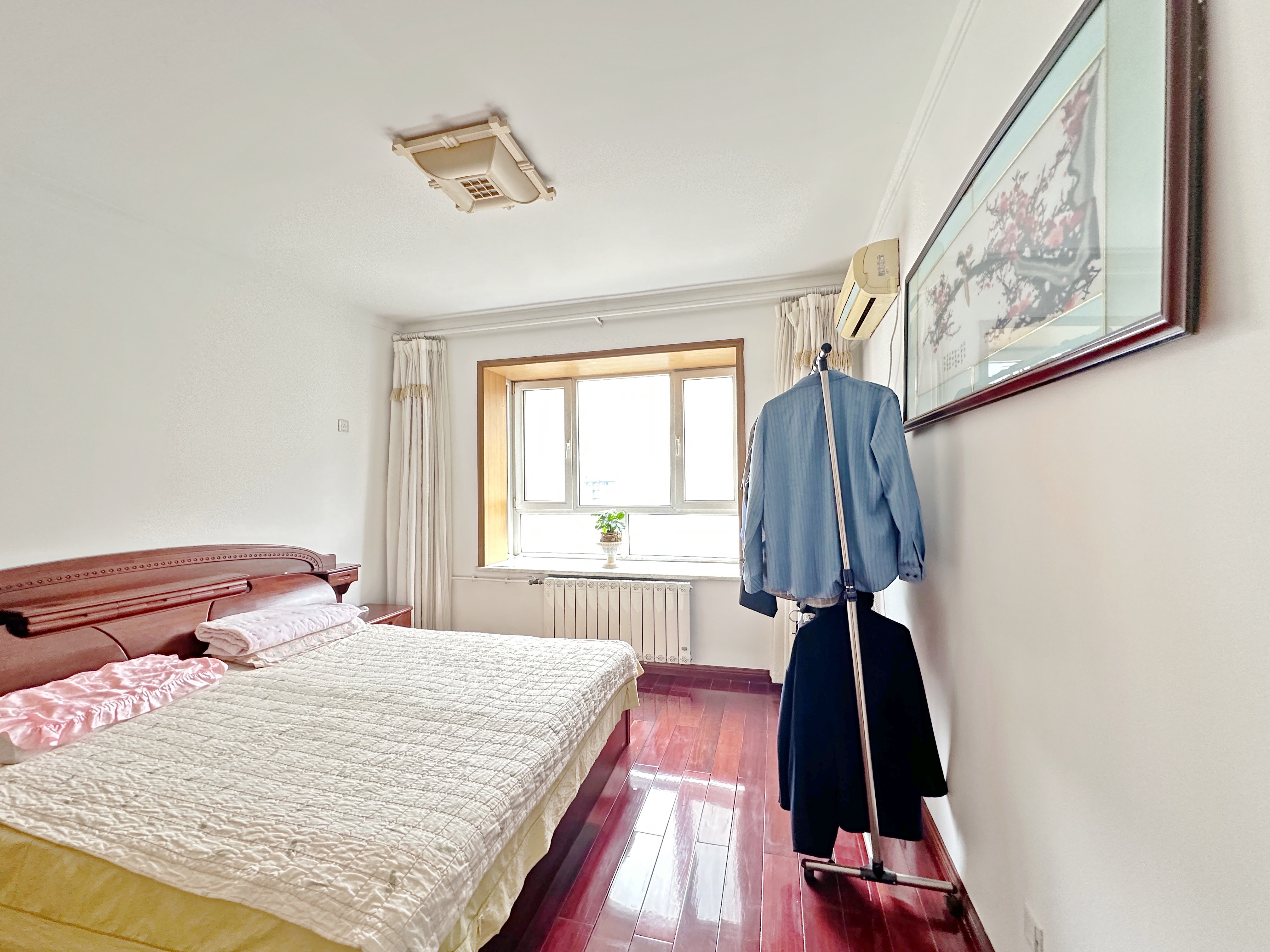 卧龙花园龙泰苑