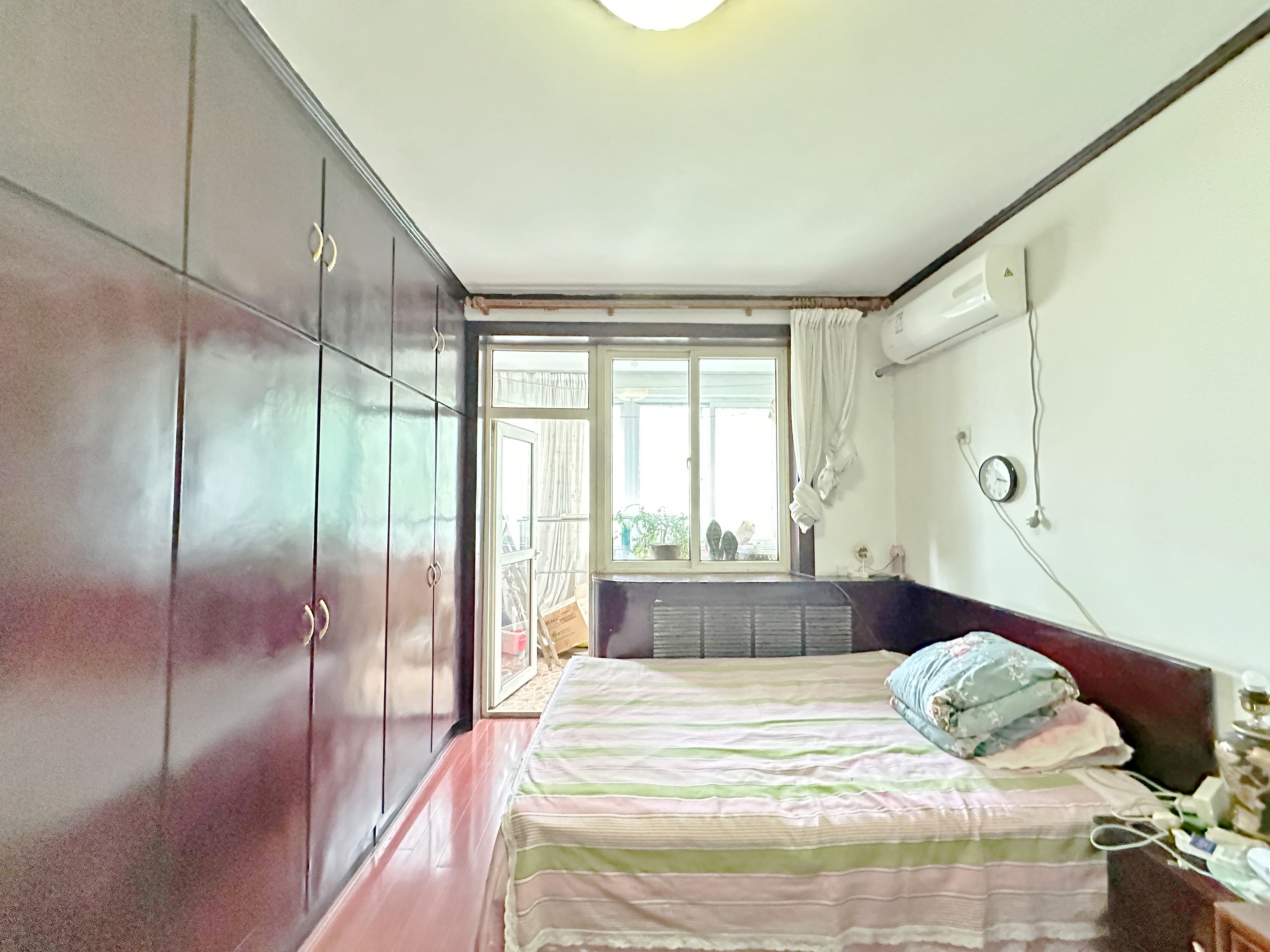 卧龙花园龙和苑