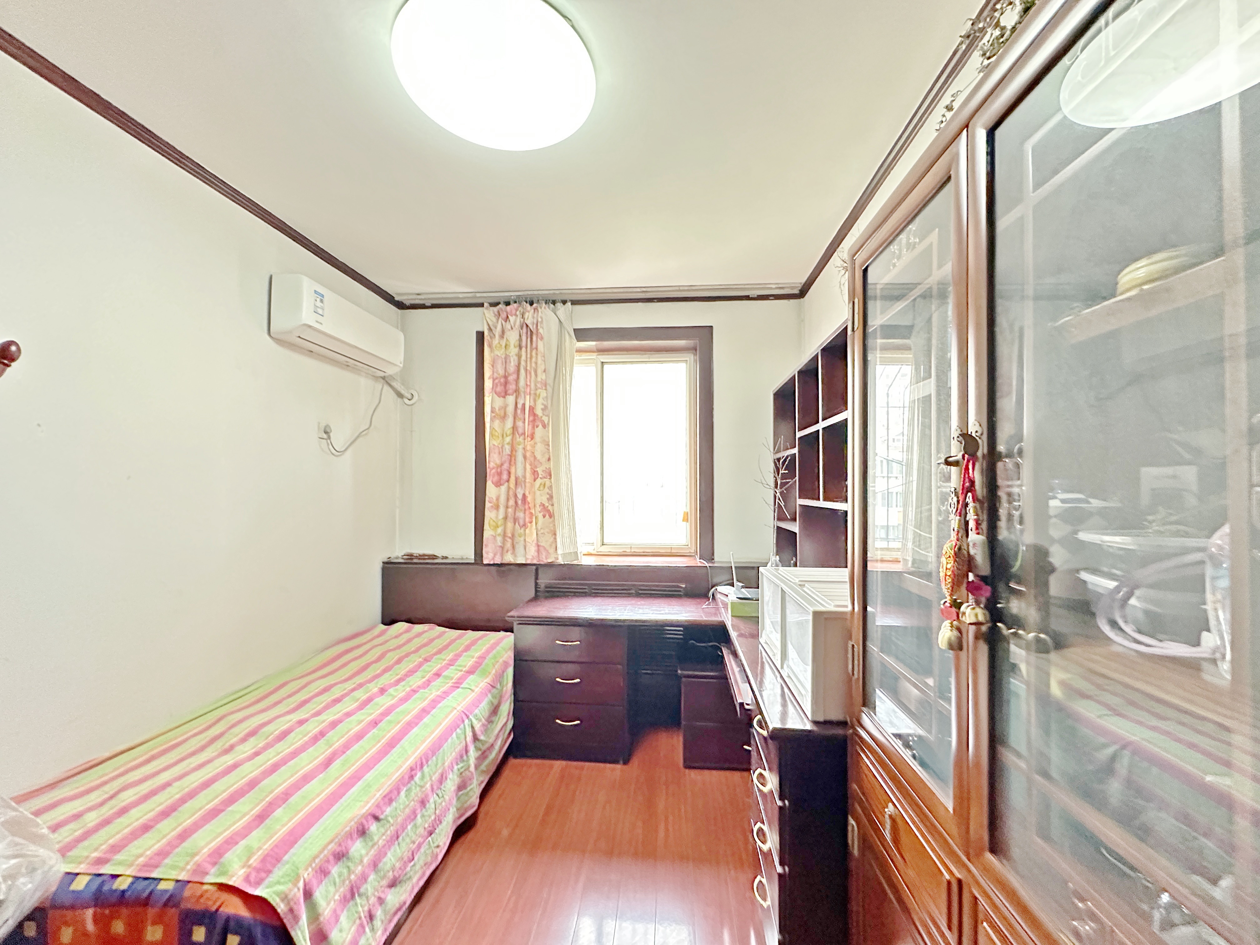 卧龙花园龙和苑