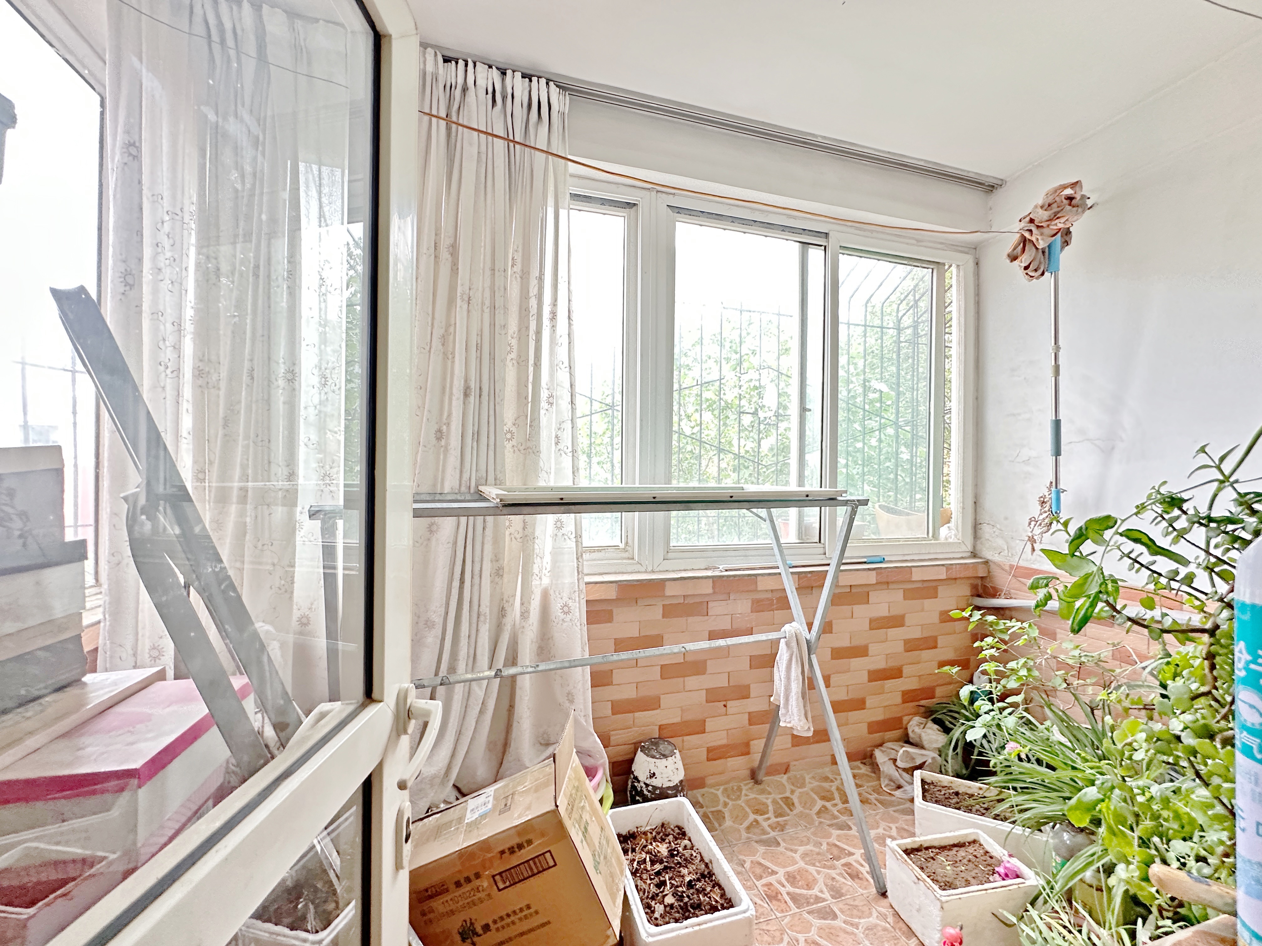 卧龙花园龙和苑