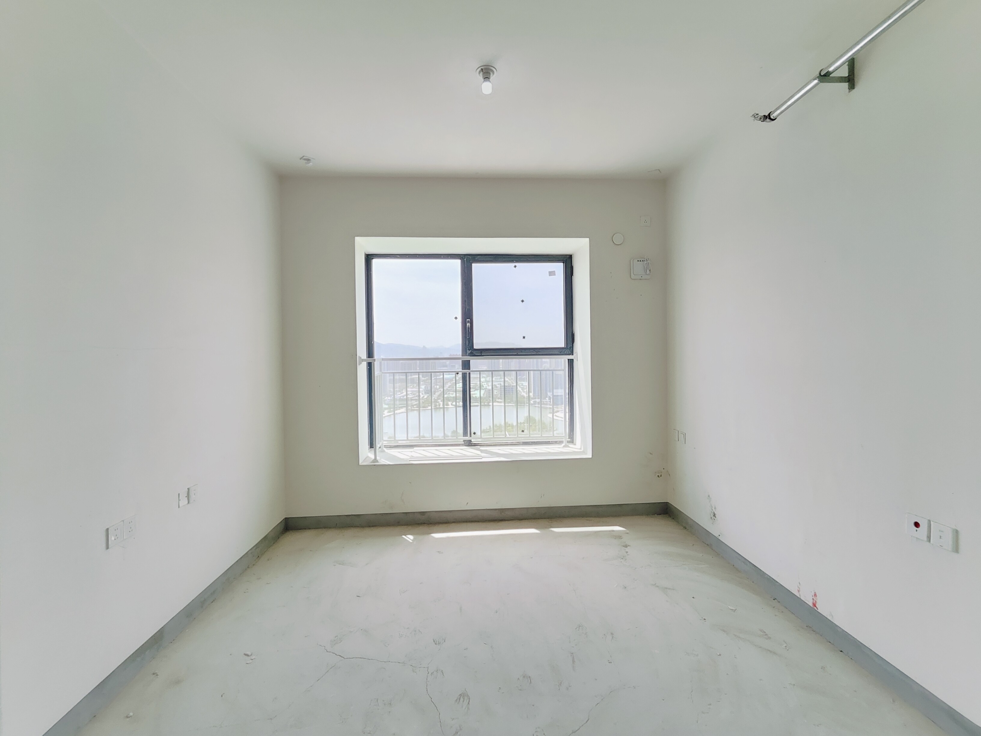 恒大滨河左岸公寓(临湖公馆花园)