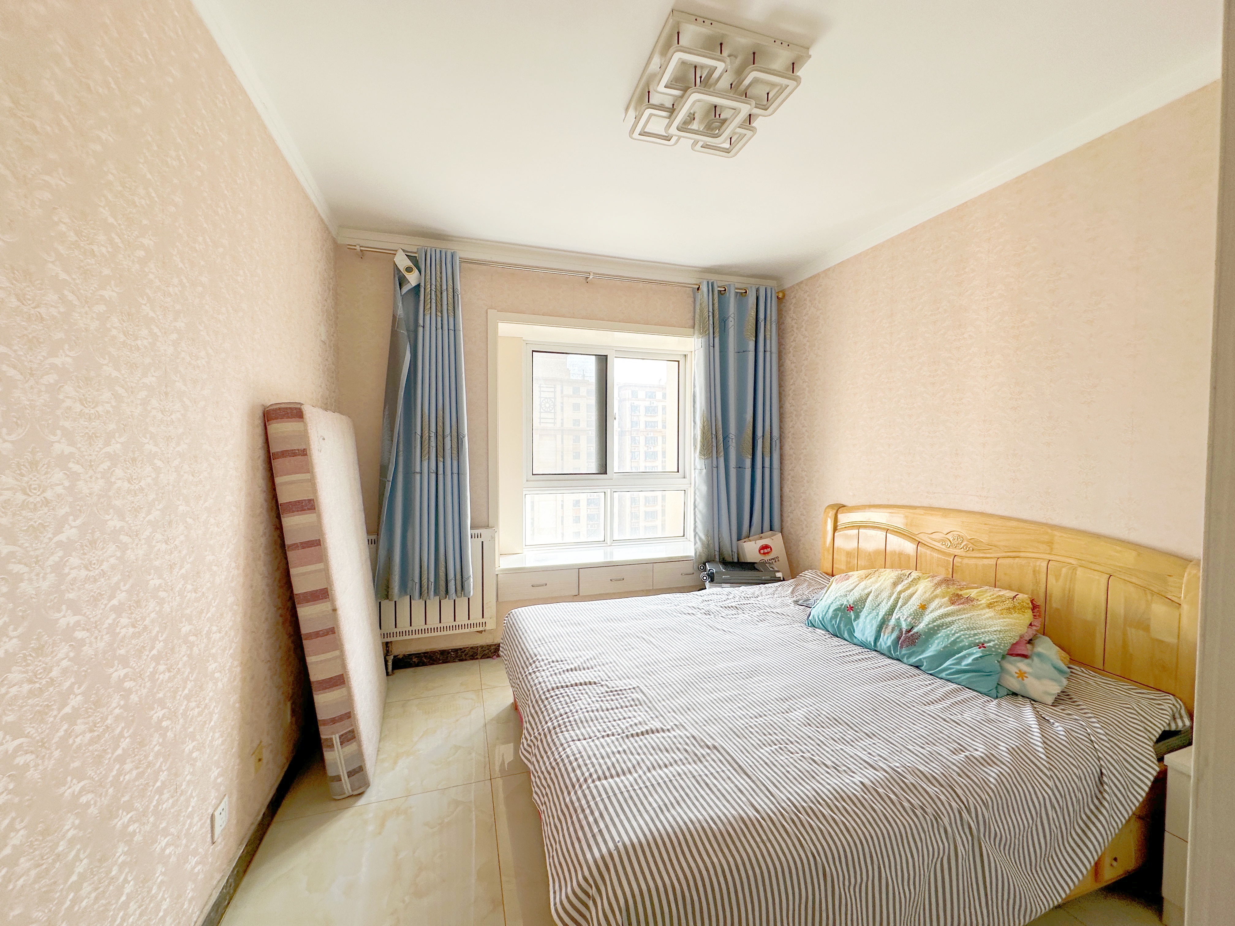 绿地新里梵尔赛公馆