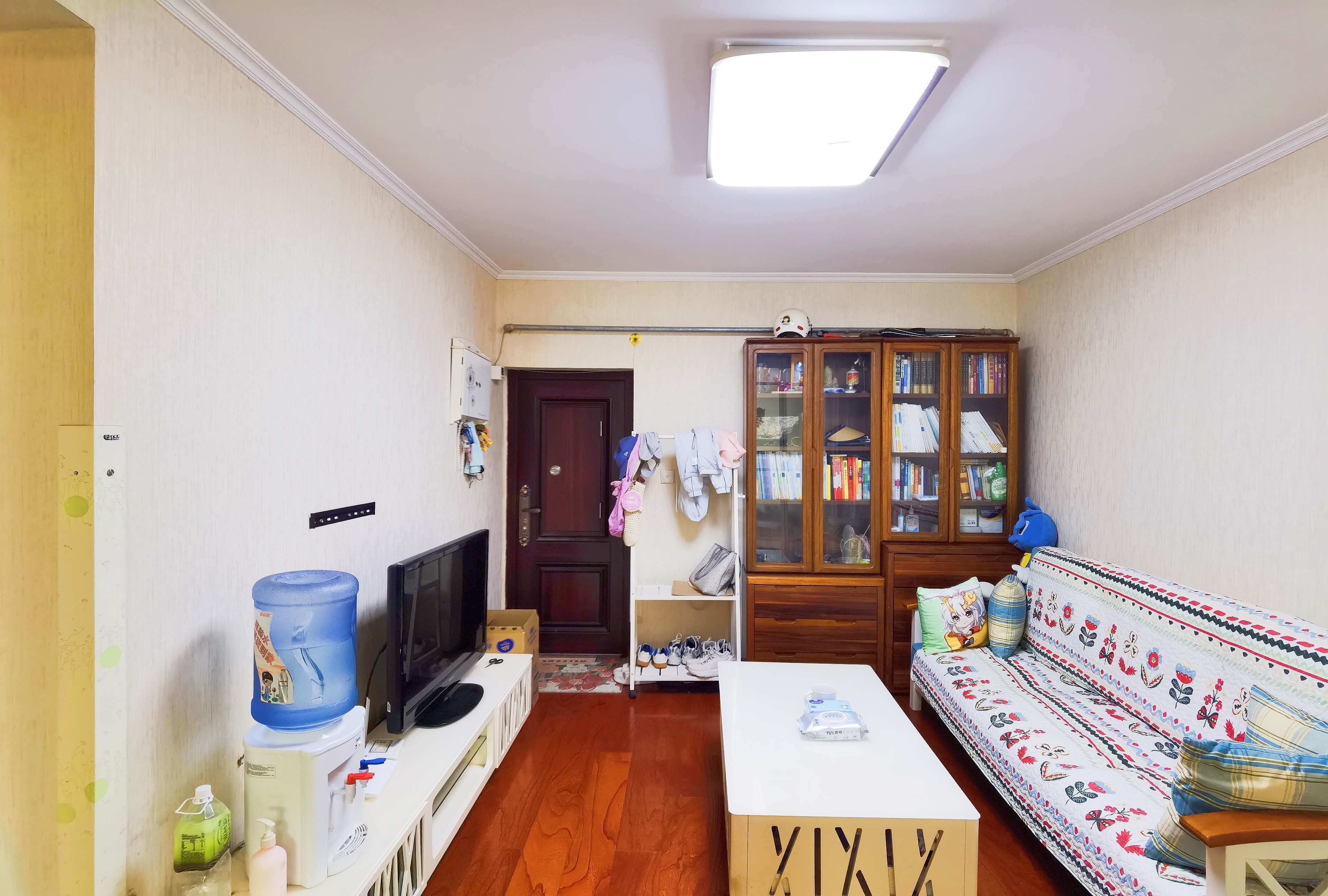  公祥街 两室出售 中间楼层