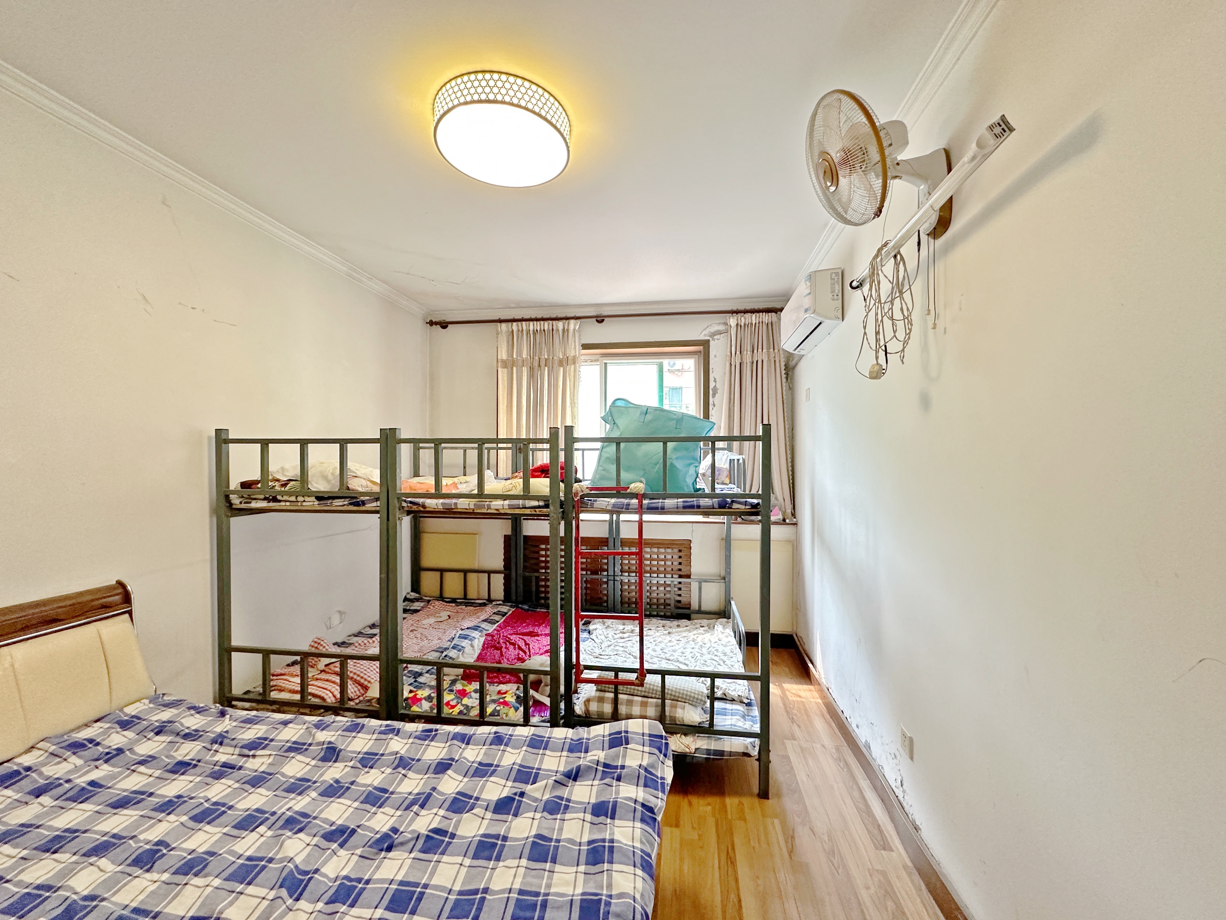 卧龙花园龙盛苑