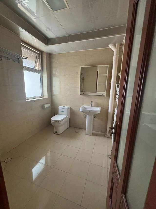 鲍德现代逸城